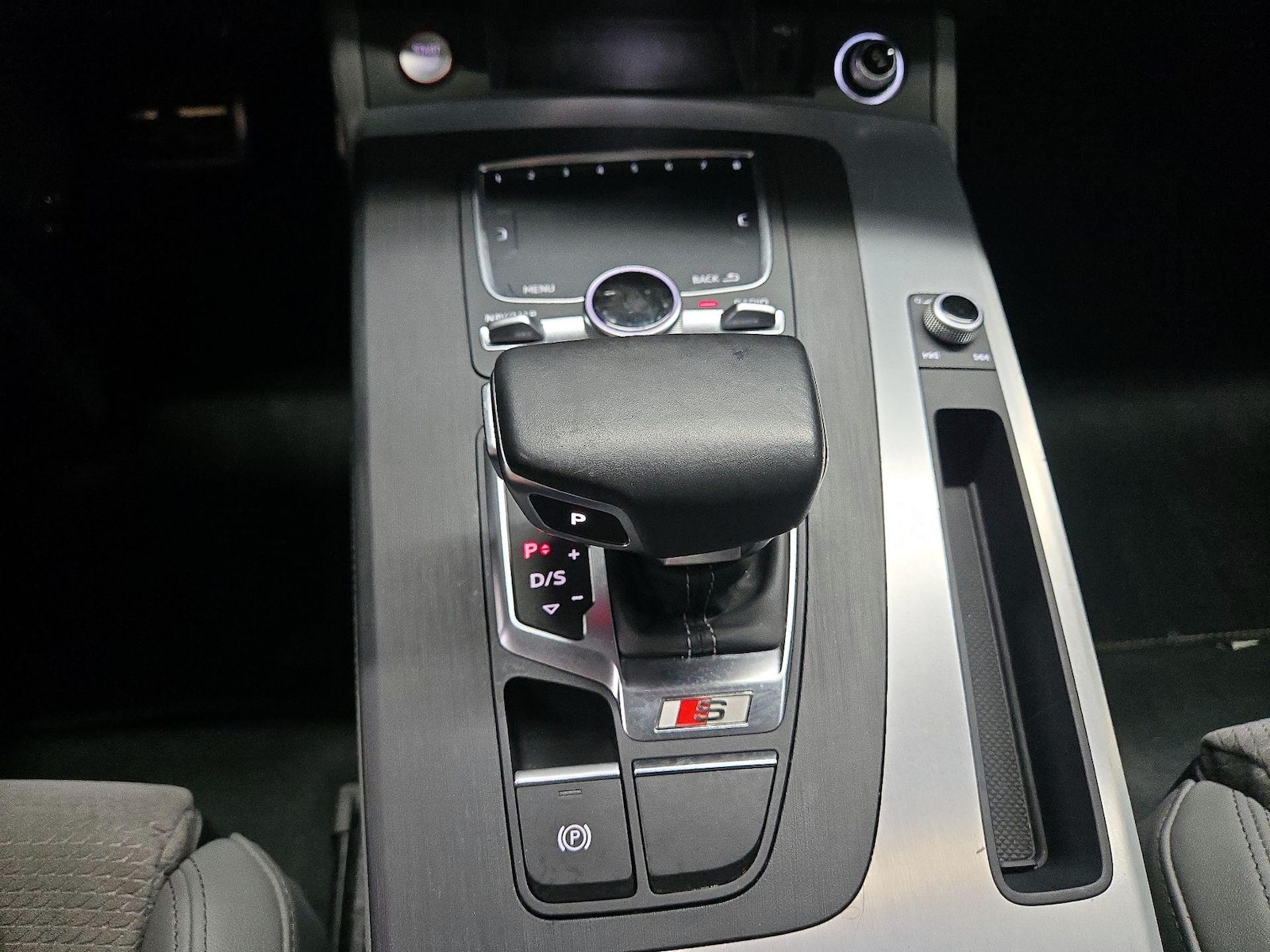 2020 Audi SQ5 Premium Plus - Photo 19