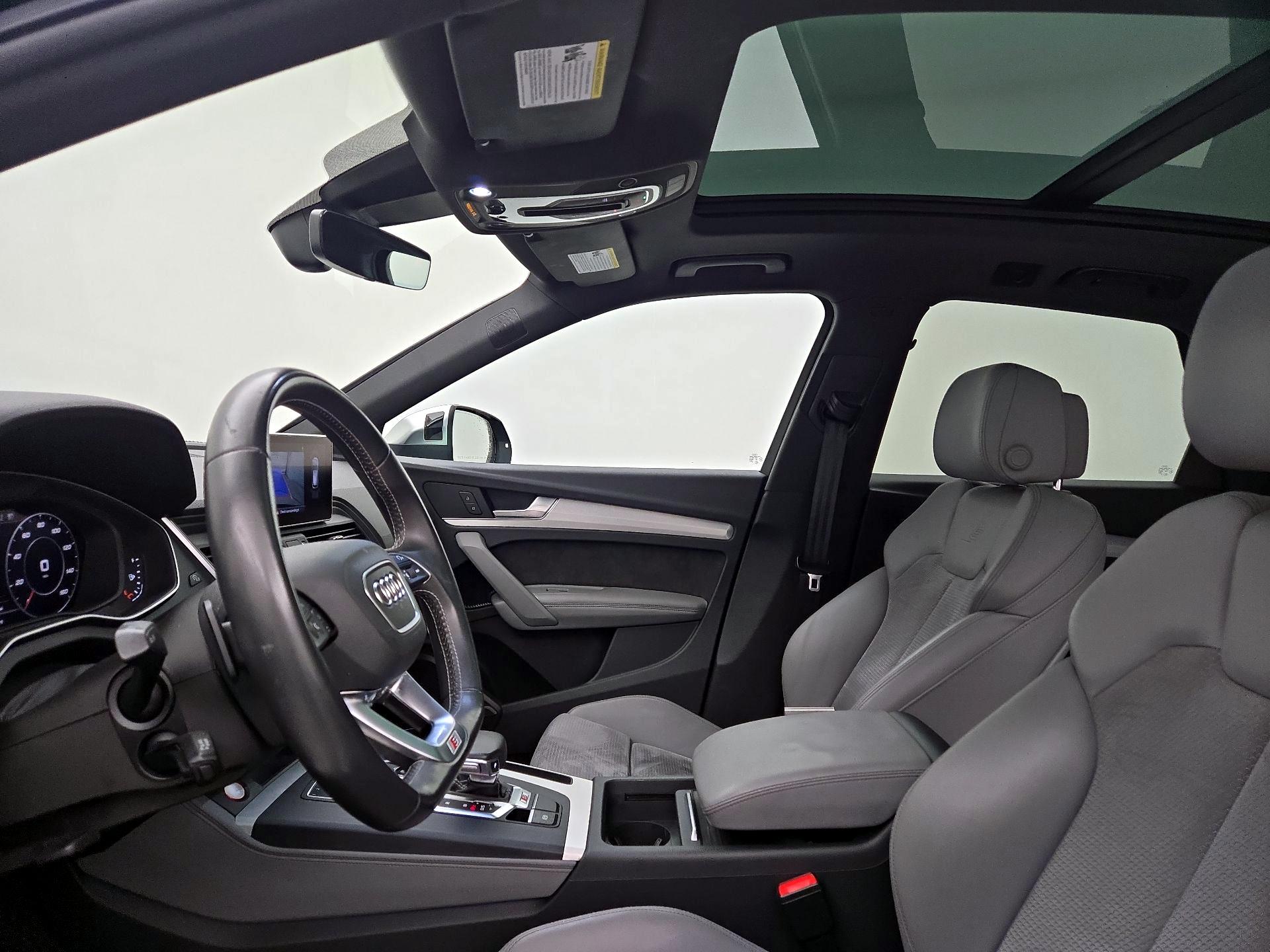Thumbnail: 2020 Audi SQ5 - 20