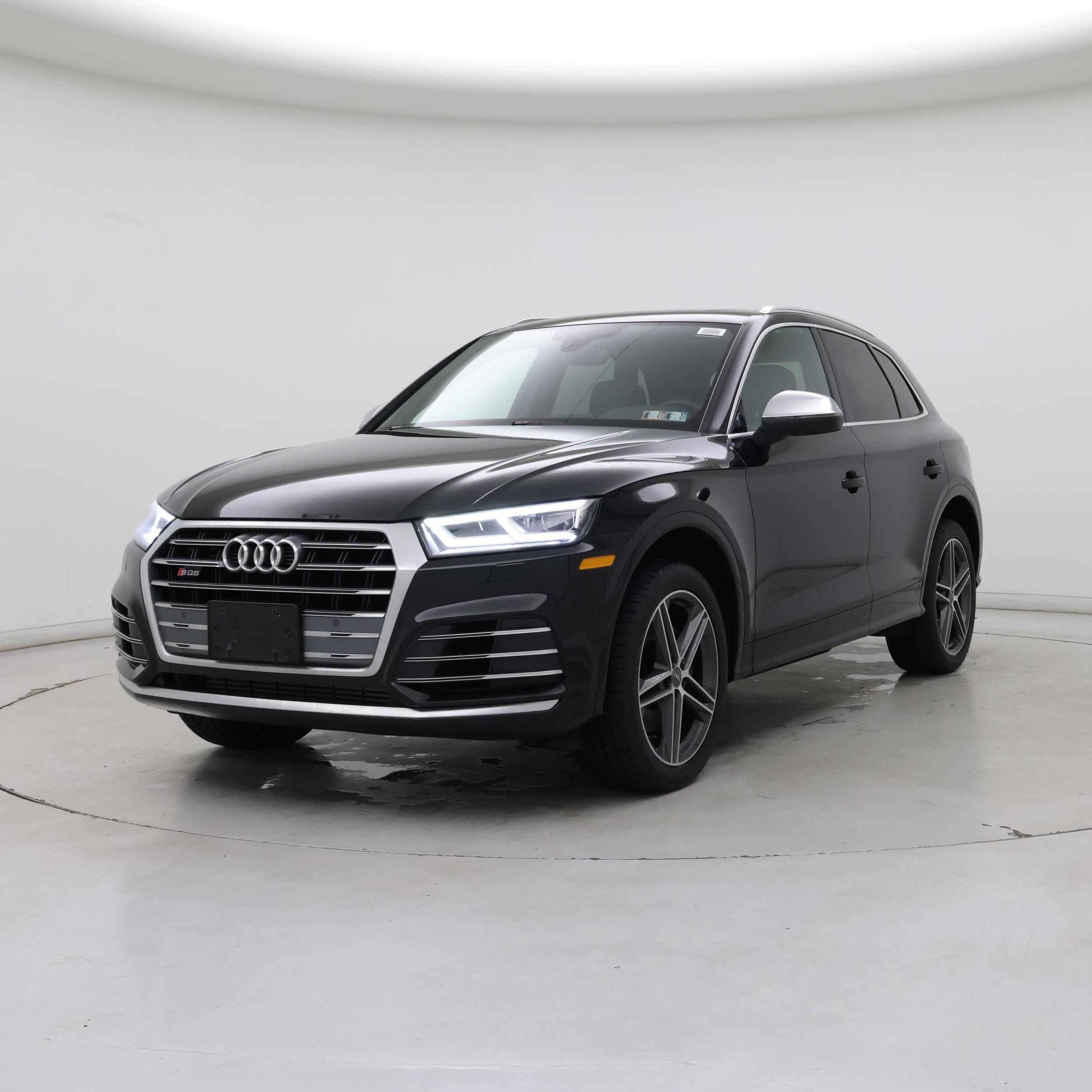 Thumbnail: 2020 Audi SQ5 - 4
