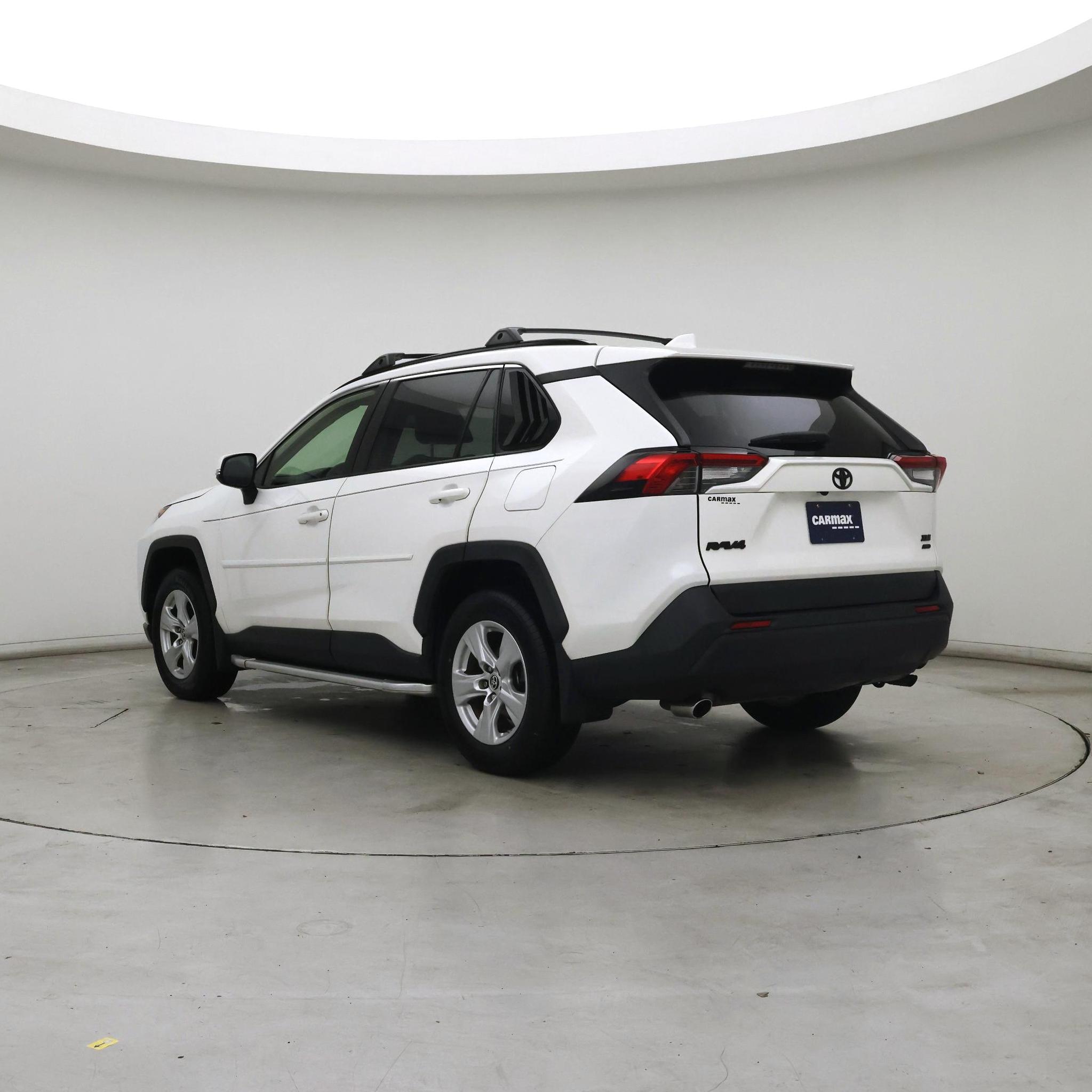 Thumbnail: 2019 Toyota RAV4 - 2