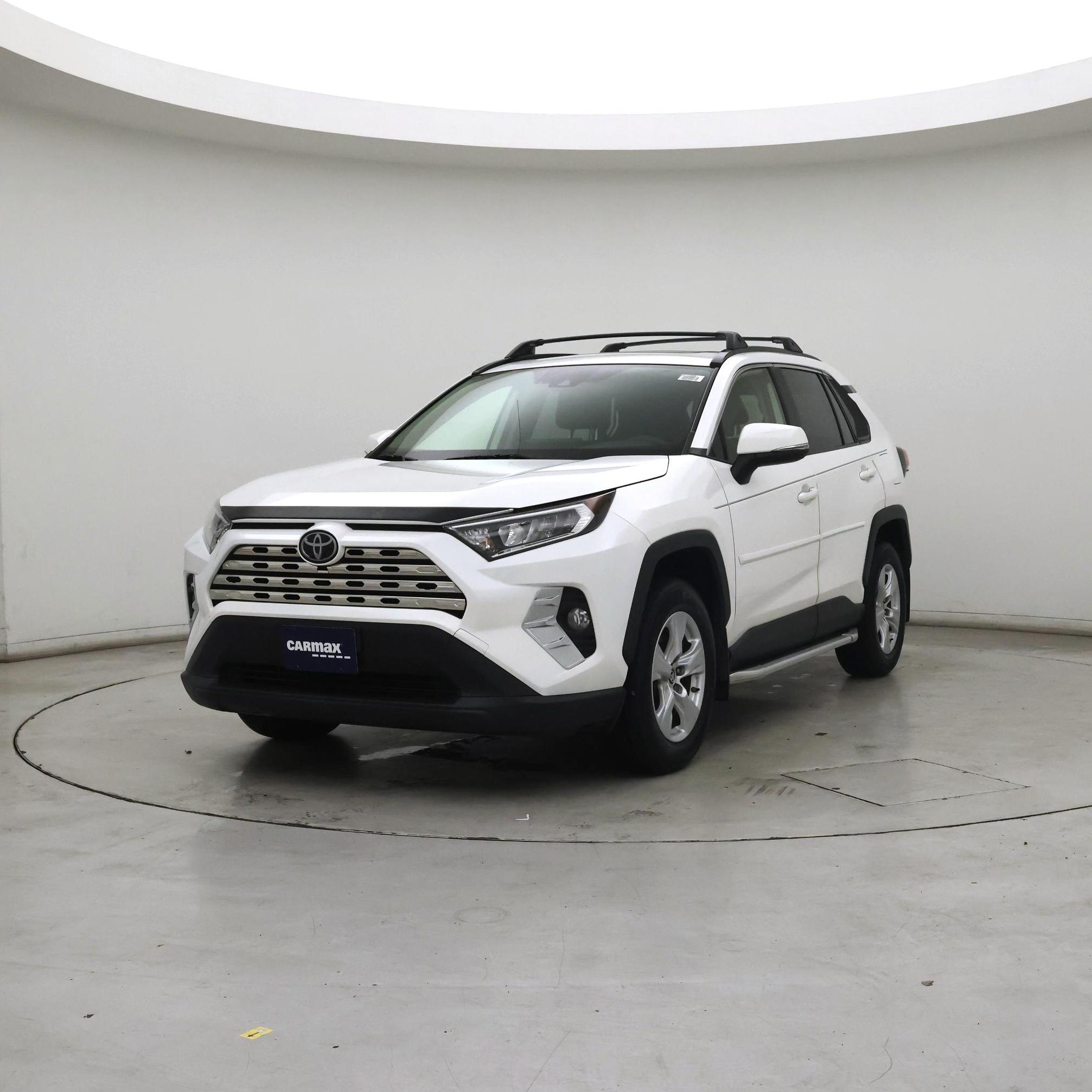 Thumbnail: 2019 Toyota RAV4 - 4
