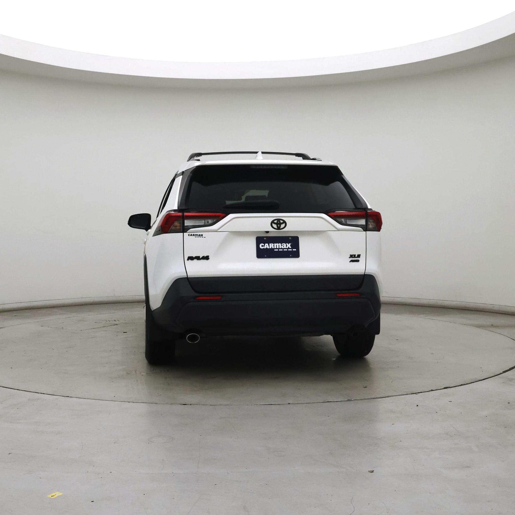 Thumbnail: 2019 Toyota RAV4 - 6