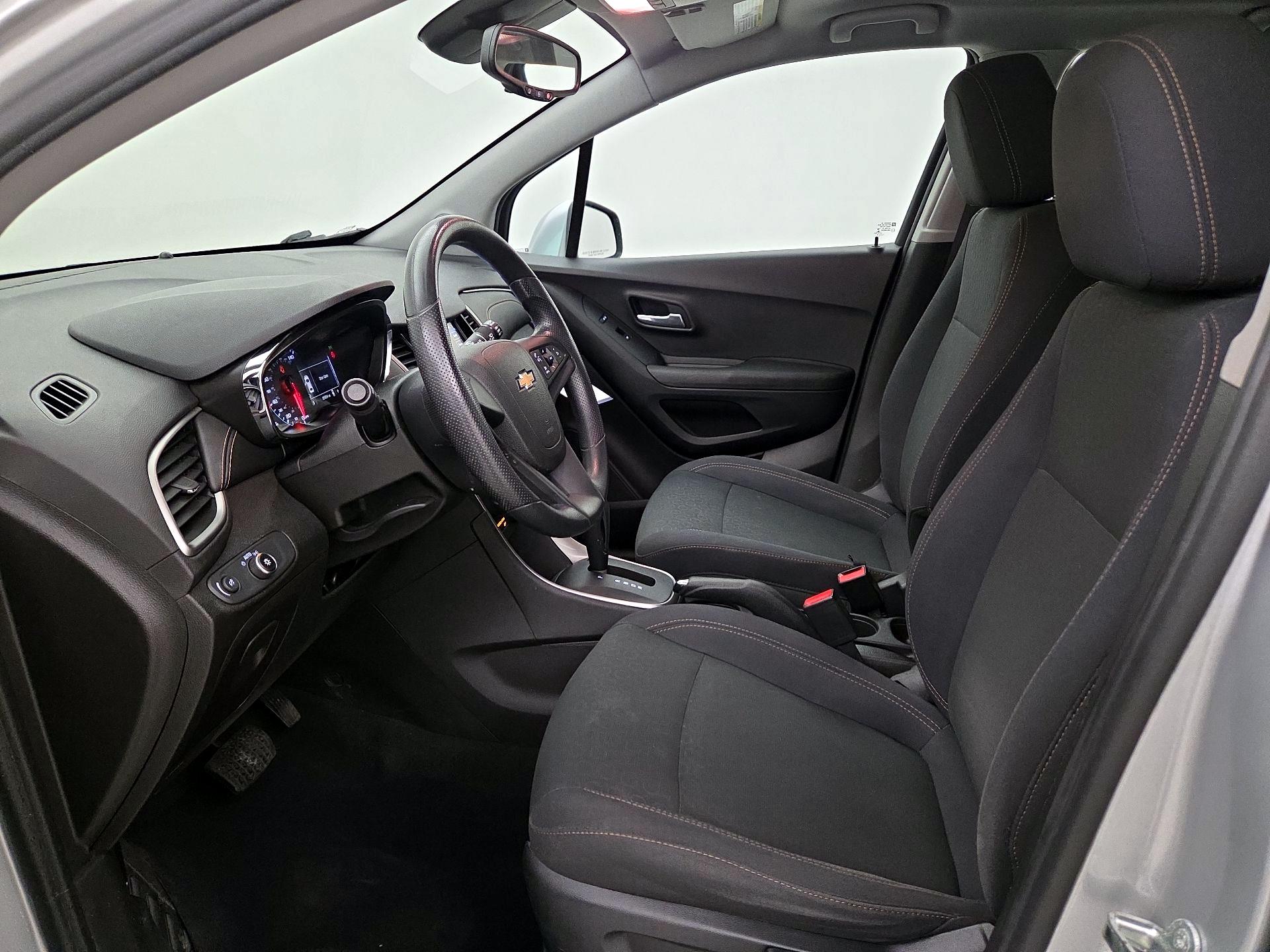 Thumbnail: 2018 Chevrolet Trax - 11