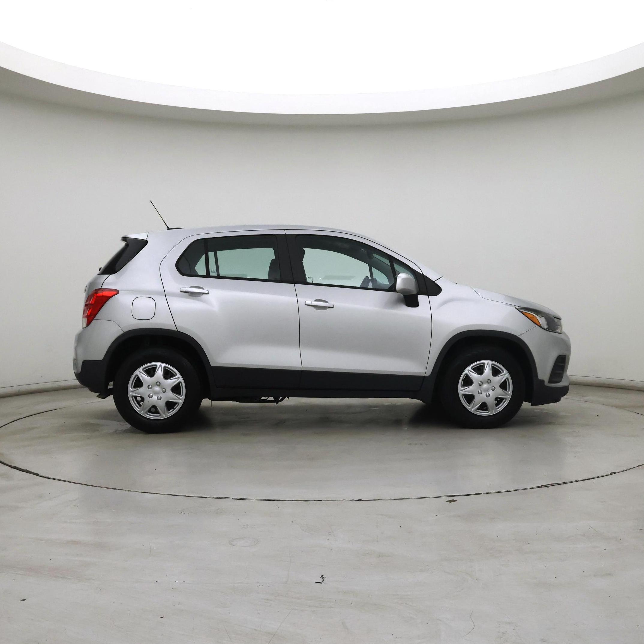 Thumbnail: 2018 Chevrolet Trax - 7