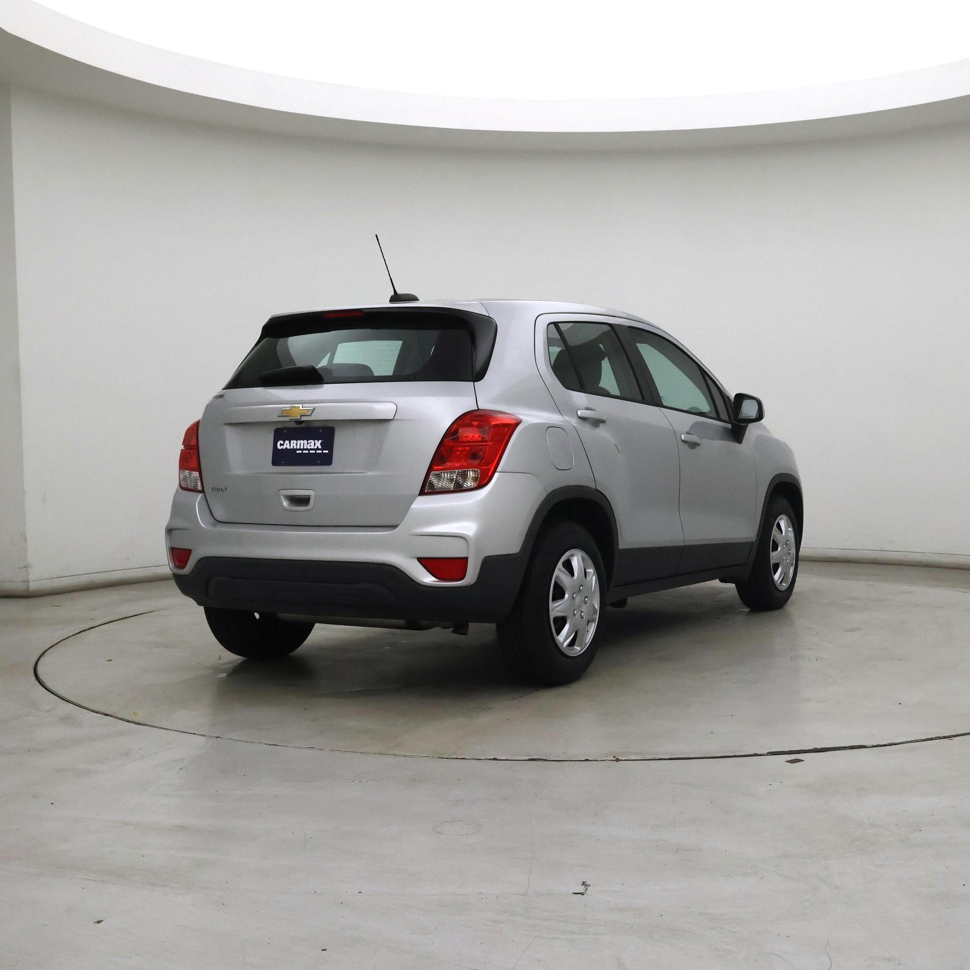 Thumbnail: 2018 Chevrolet Trax - 8