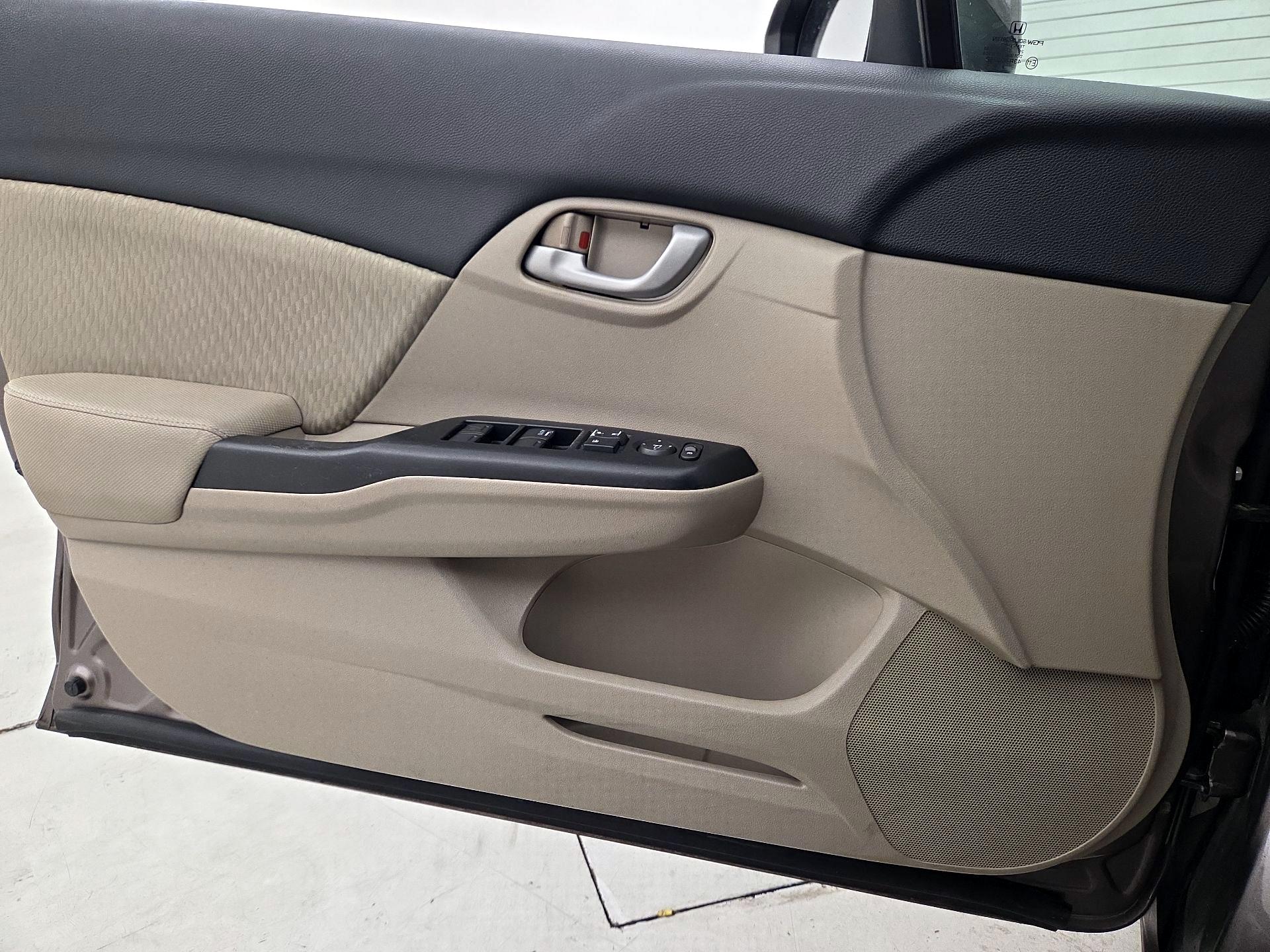 Thumbnail: 2015 Honda Civic - 12