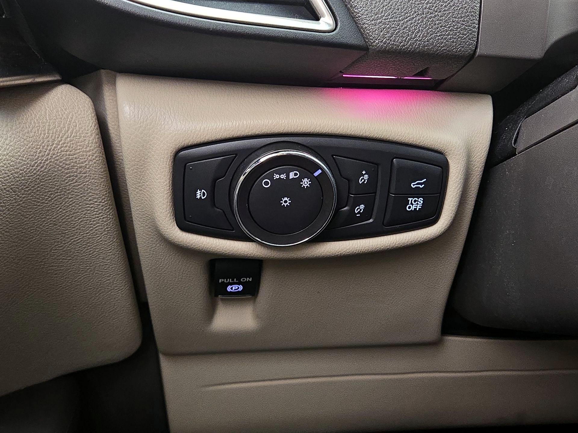 Thumbnail: 2019 Lincoln Nautilus - 13