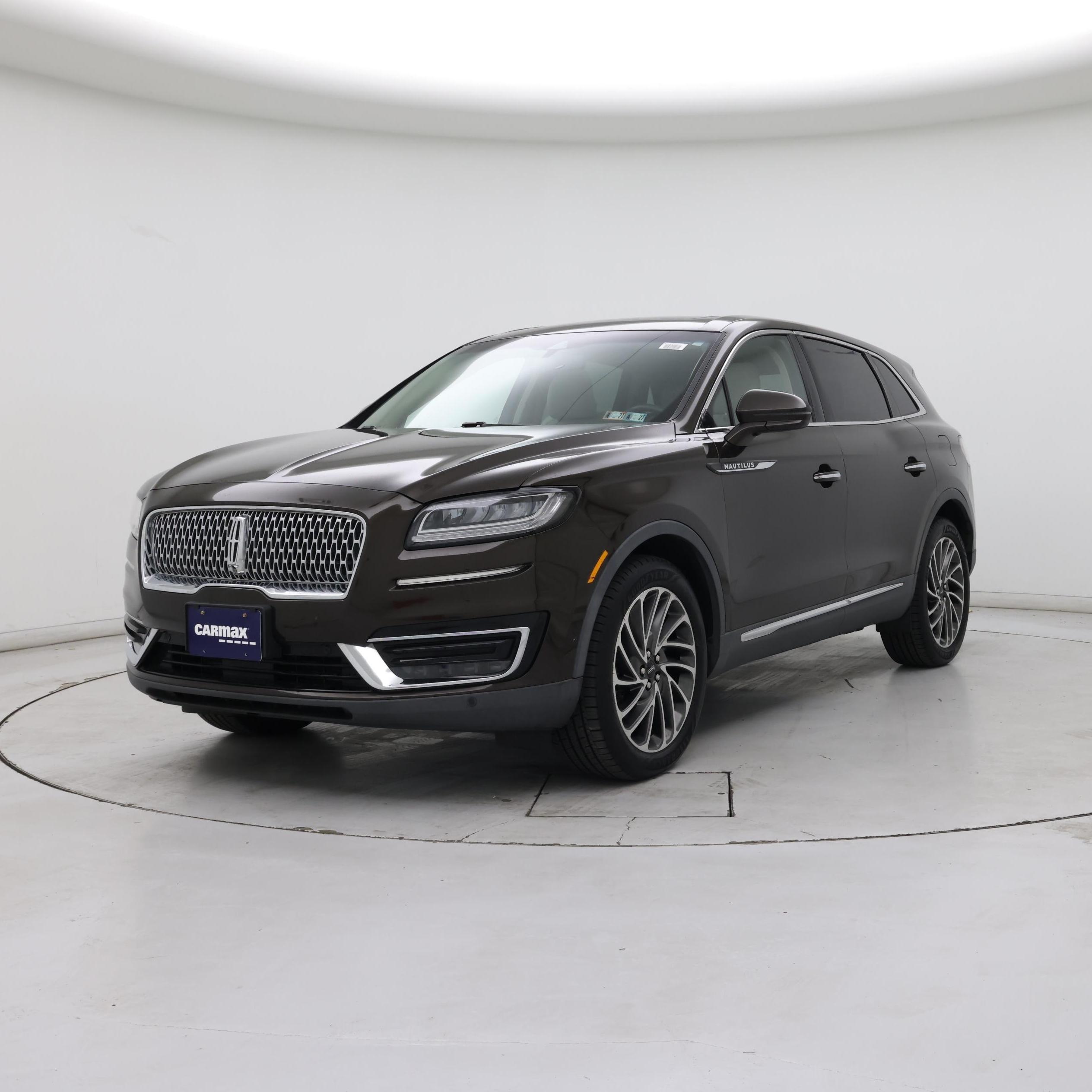 Thumbnail: 2019 Lincoln Nautilus - 4