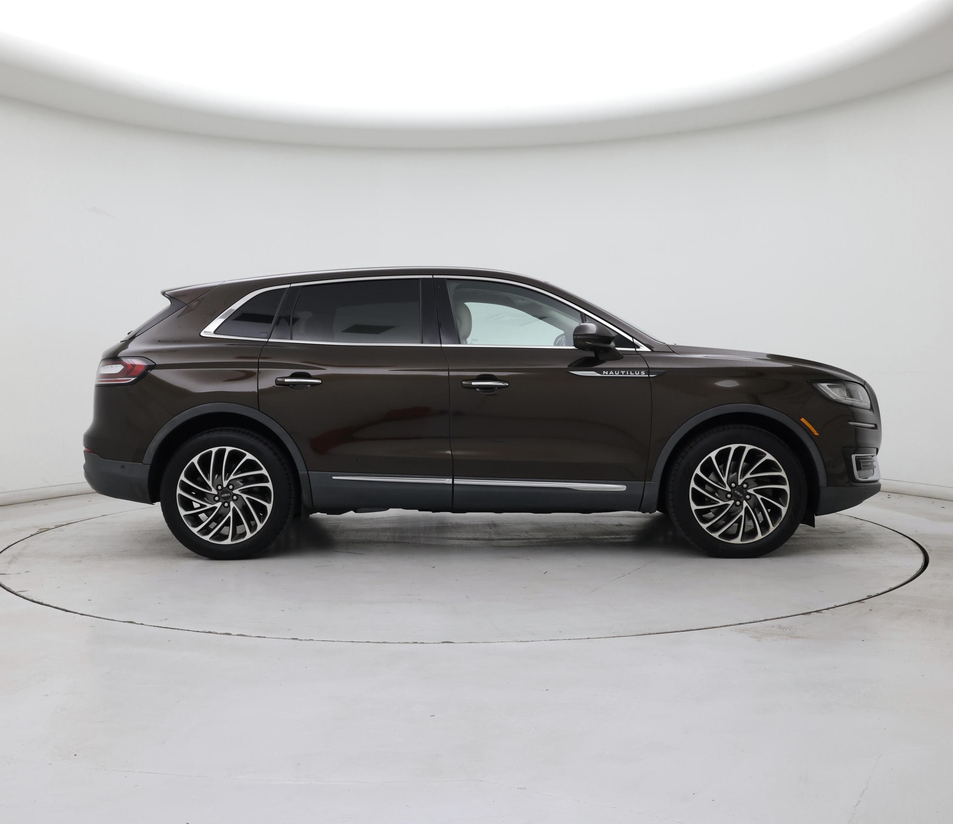 Thumbnail: 2019 Lincoln Nautilus - 7