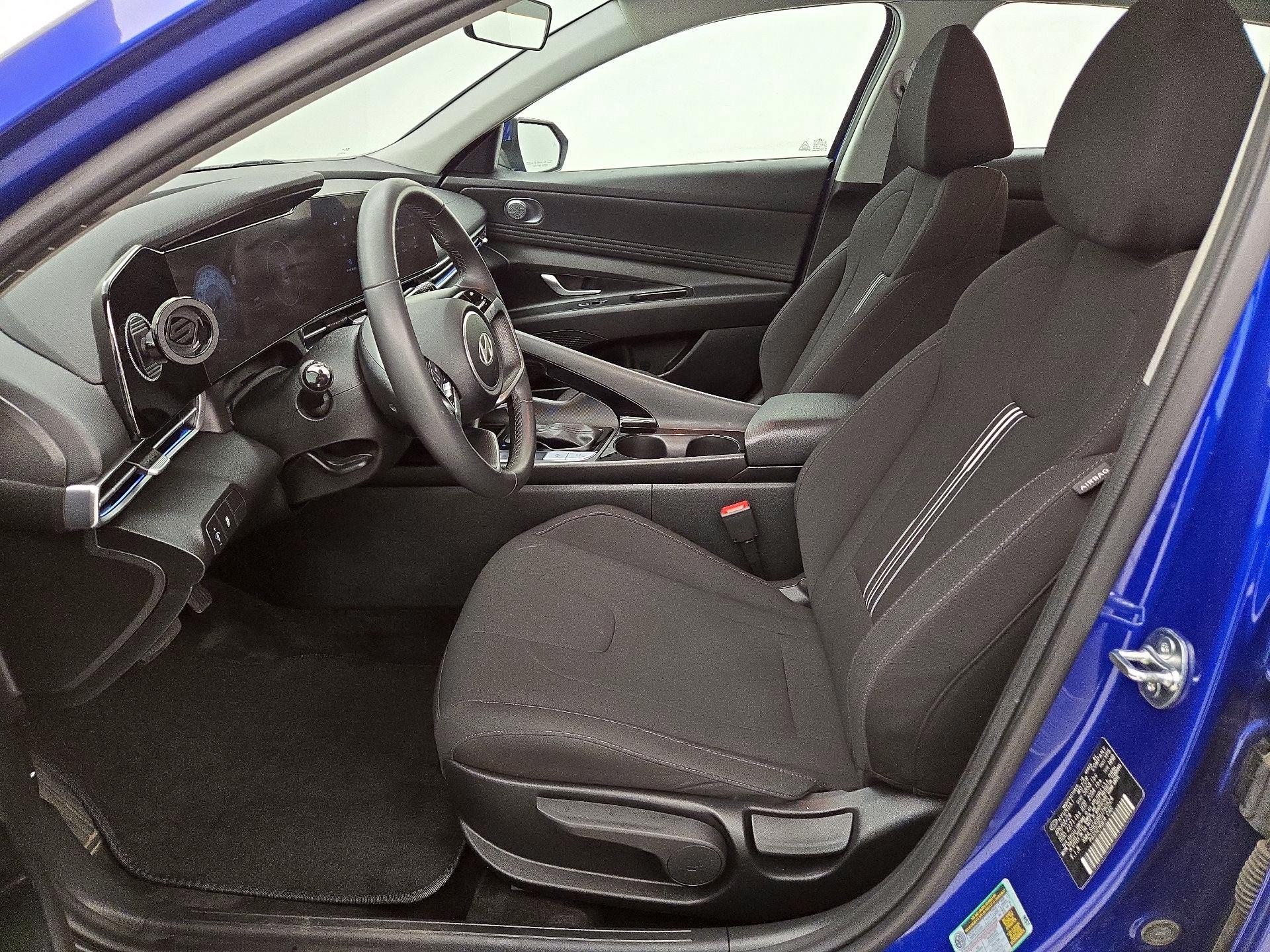 Thumbnail: 2024 Hyundai Elantra - 11