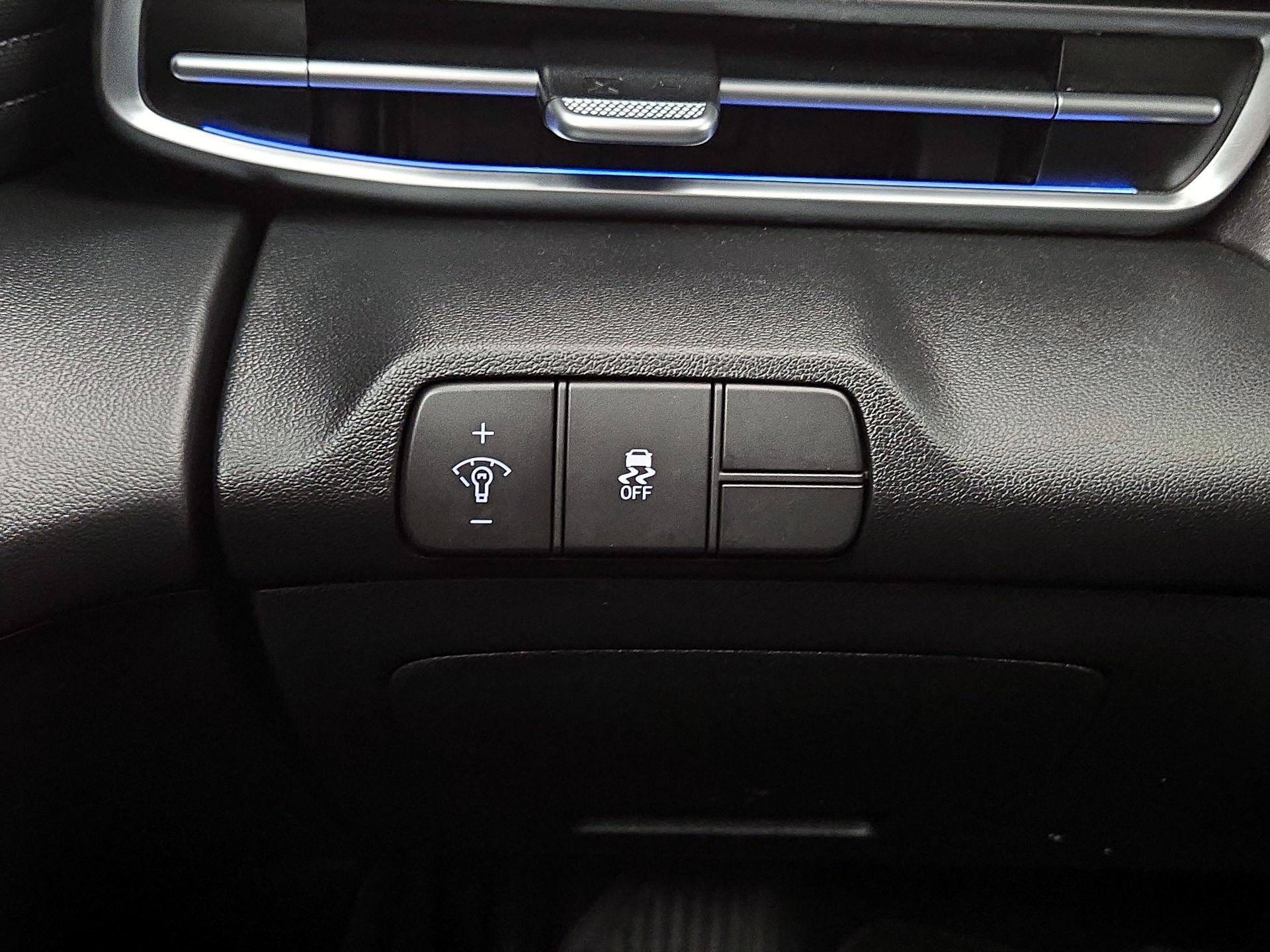 Thumbnail: 2024 Hyundai Elantra - 13