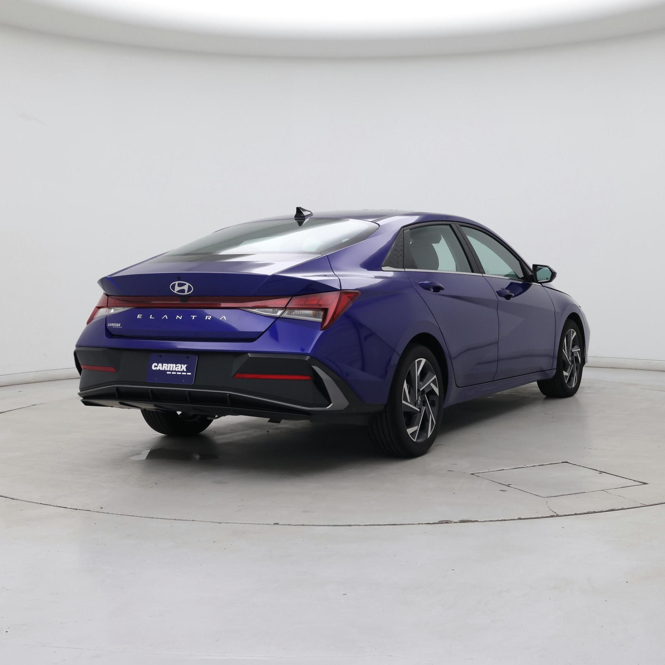 Thumbnail: 2024 Hyundai Elantra - 8