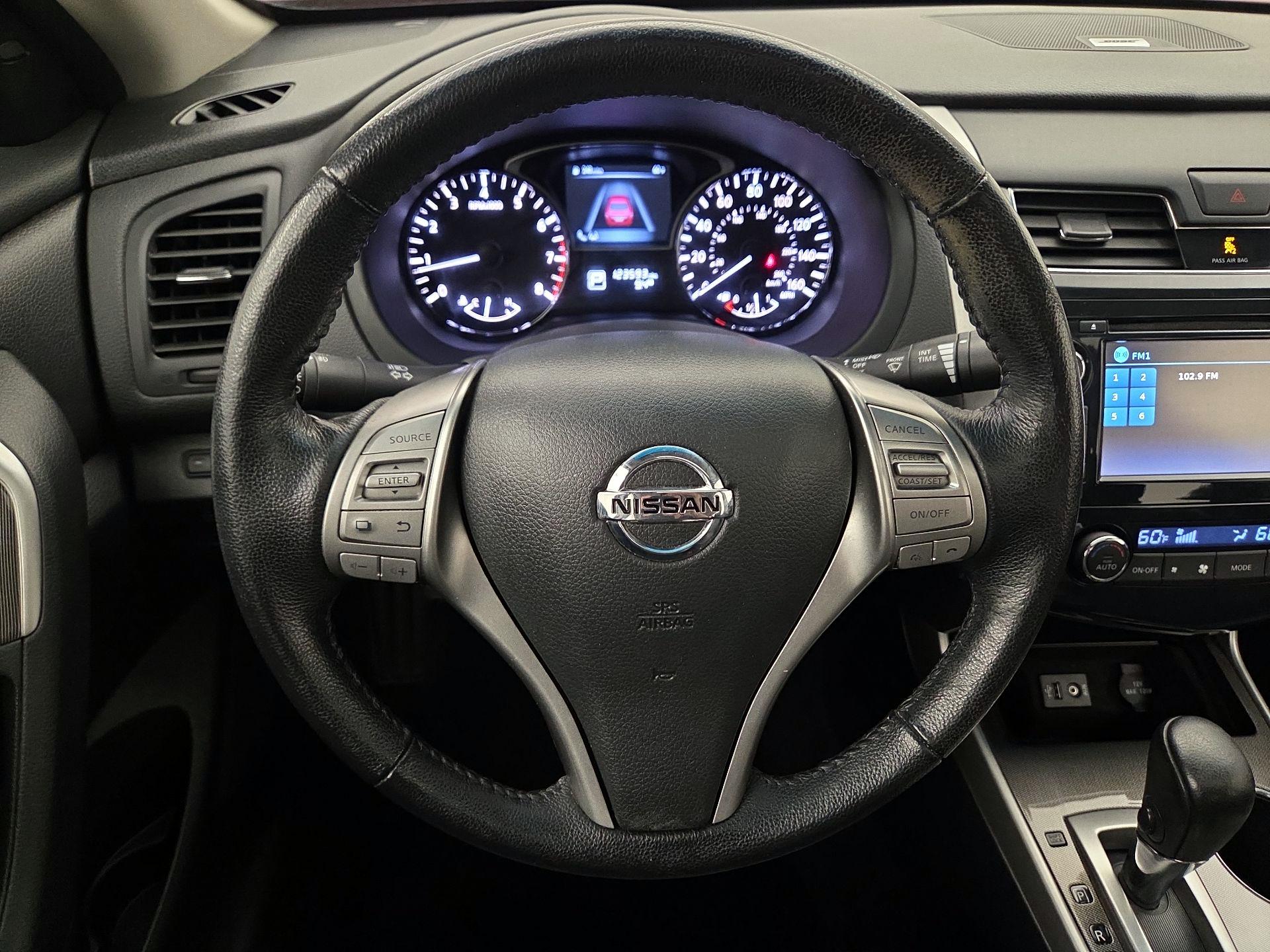 Thumbnail: 2014 Nissan Altima - 10