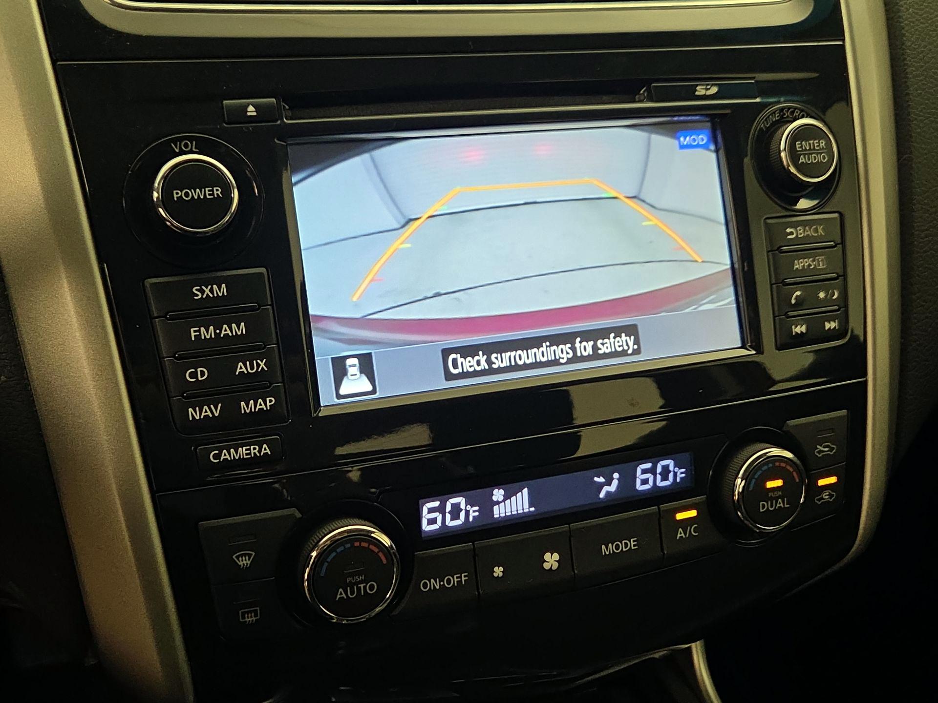 Thumbnail: 2014 Nissan Altima - 15