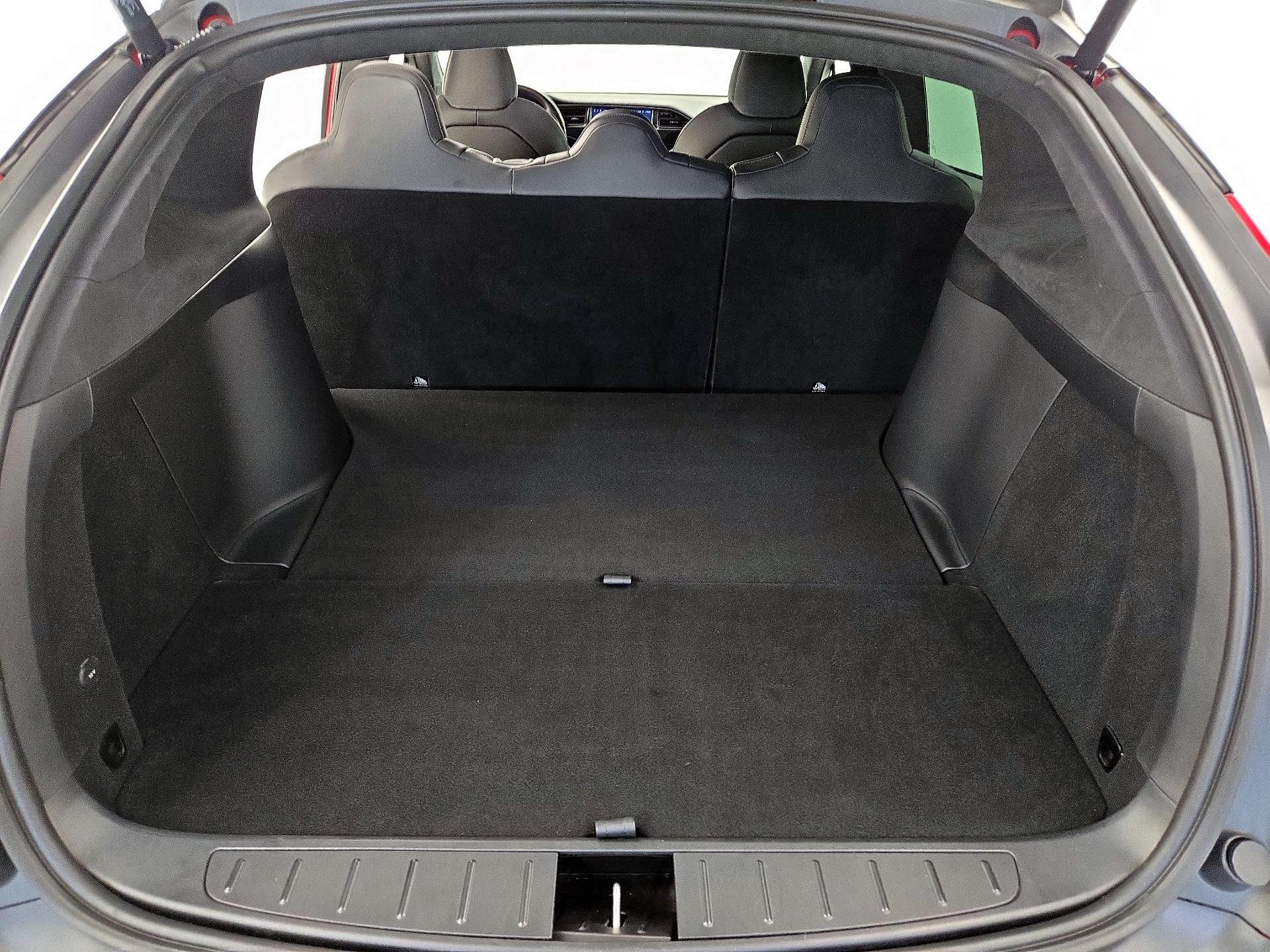 Thumbnail: 2021 Tesla Model X - 20