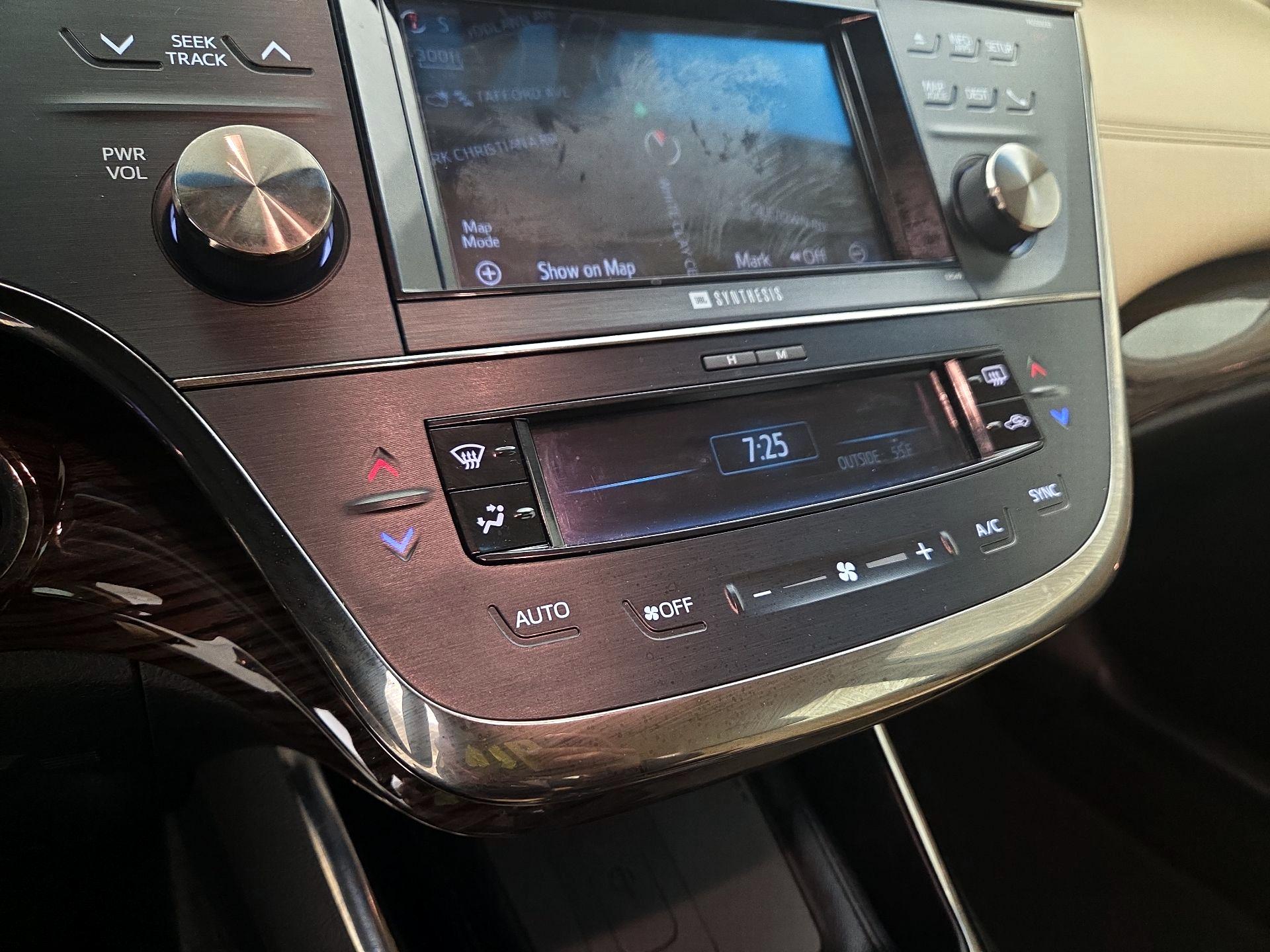 Thumbnail: 2014 Toyota Avalon - 15