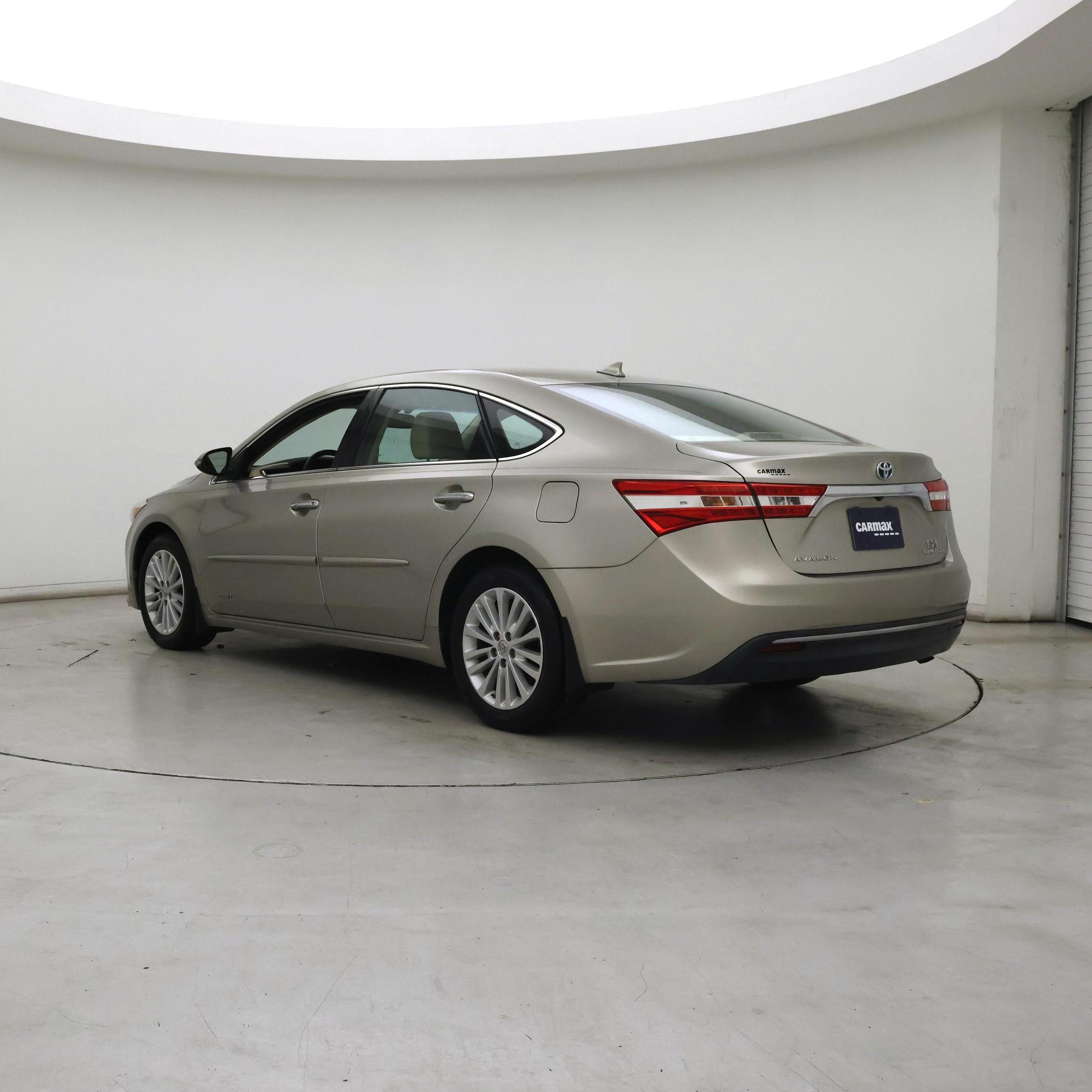 Thumbnail: 2014 Toyota Avalon - 2