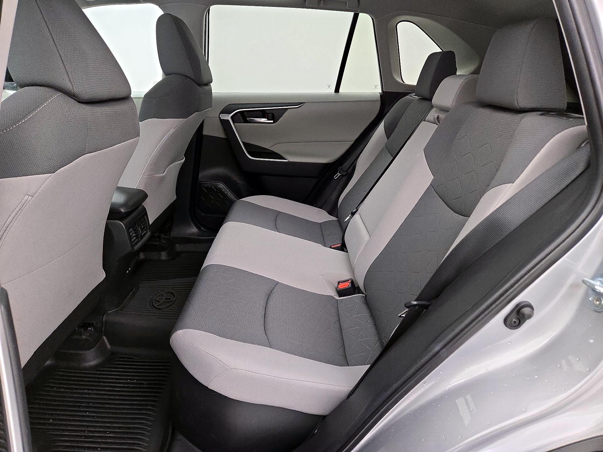 Thumbnail: 2024 Toyota RAV4 - 19