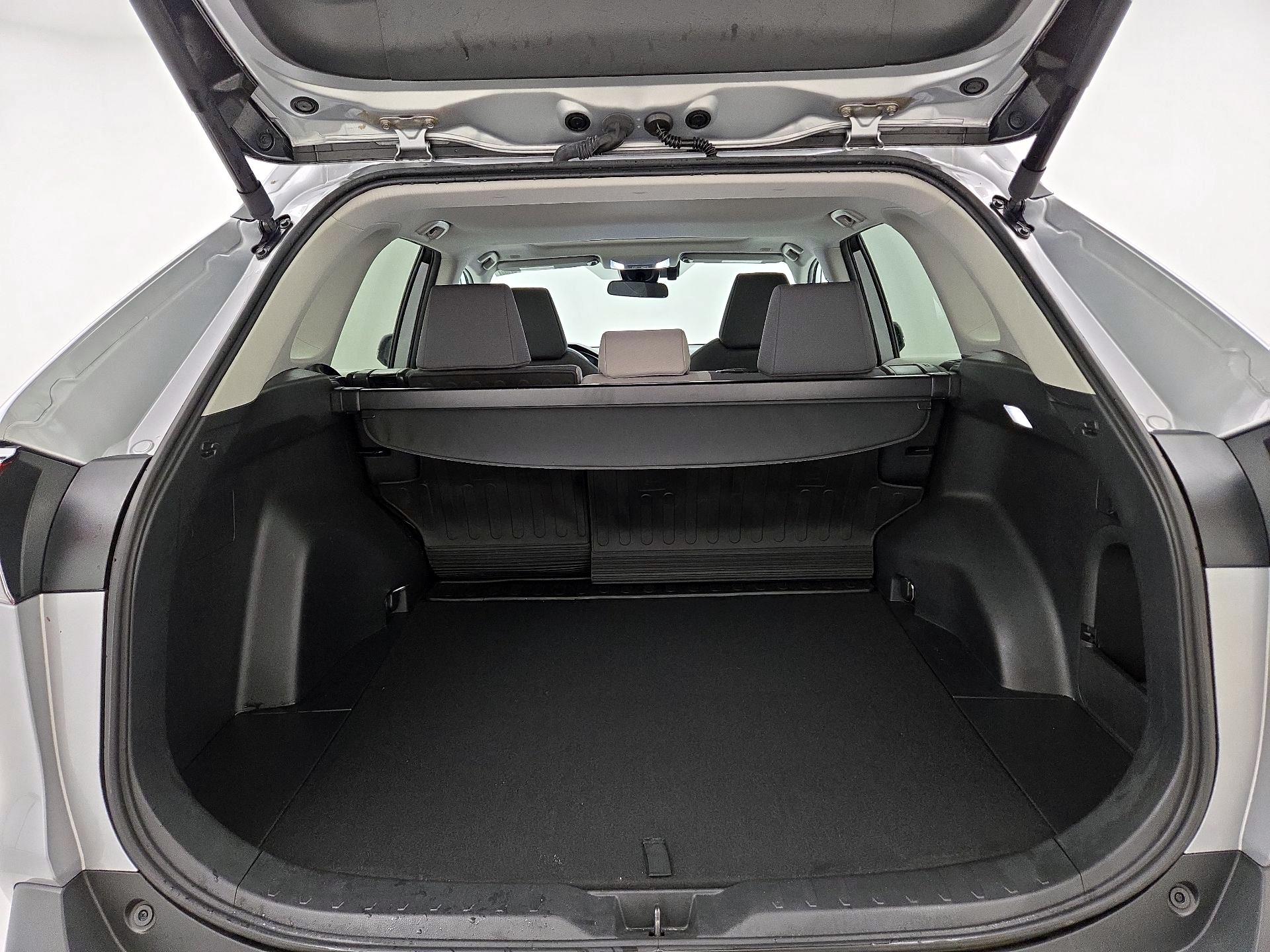 Thumbnail: 2024 Toyota RAV4 - 20