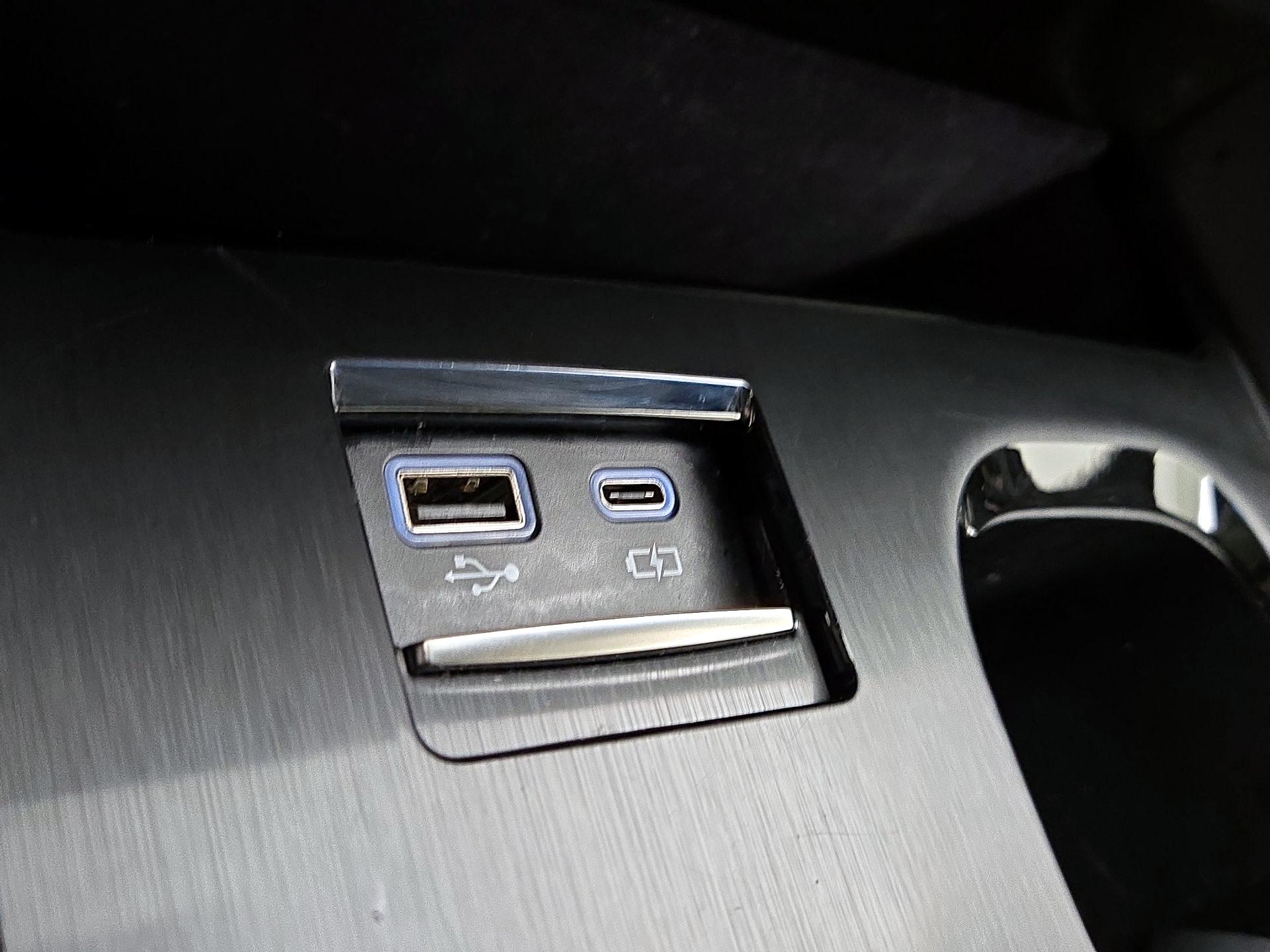 Thumbnail: 2024 Lexus ES - 17