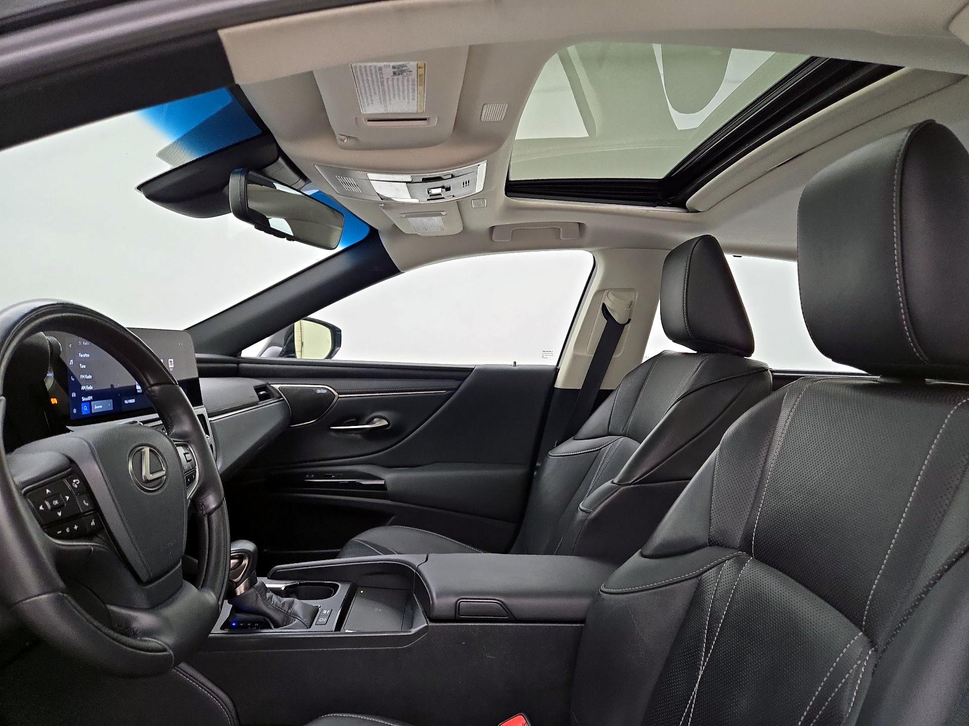 Thumbnail: 2024 Lexus ES - 18