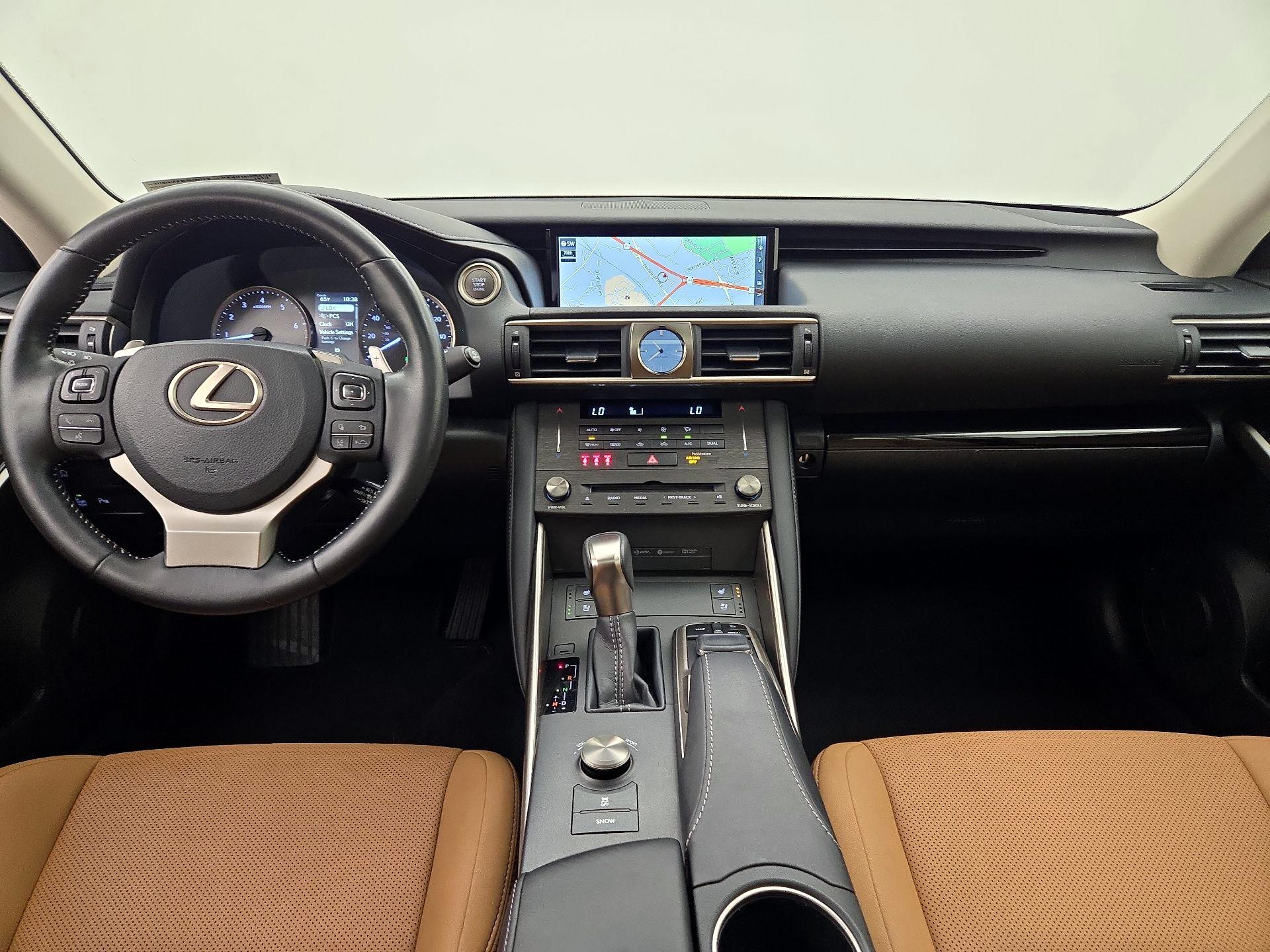 Thumbnail: 2020 Lexus IS - 9