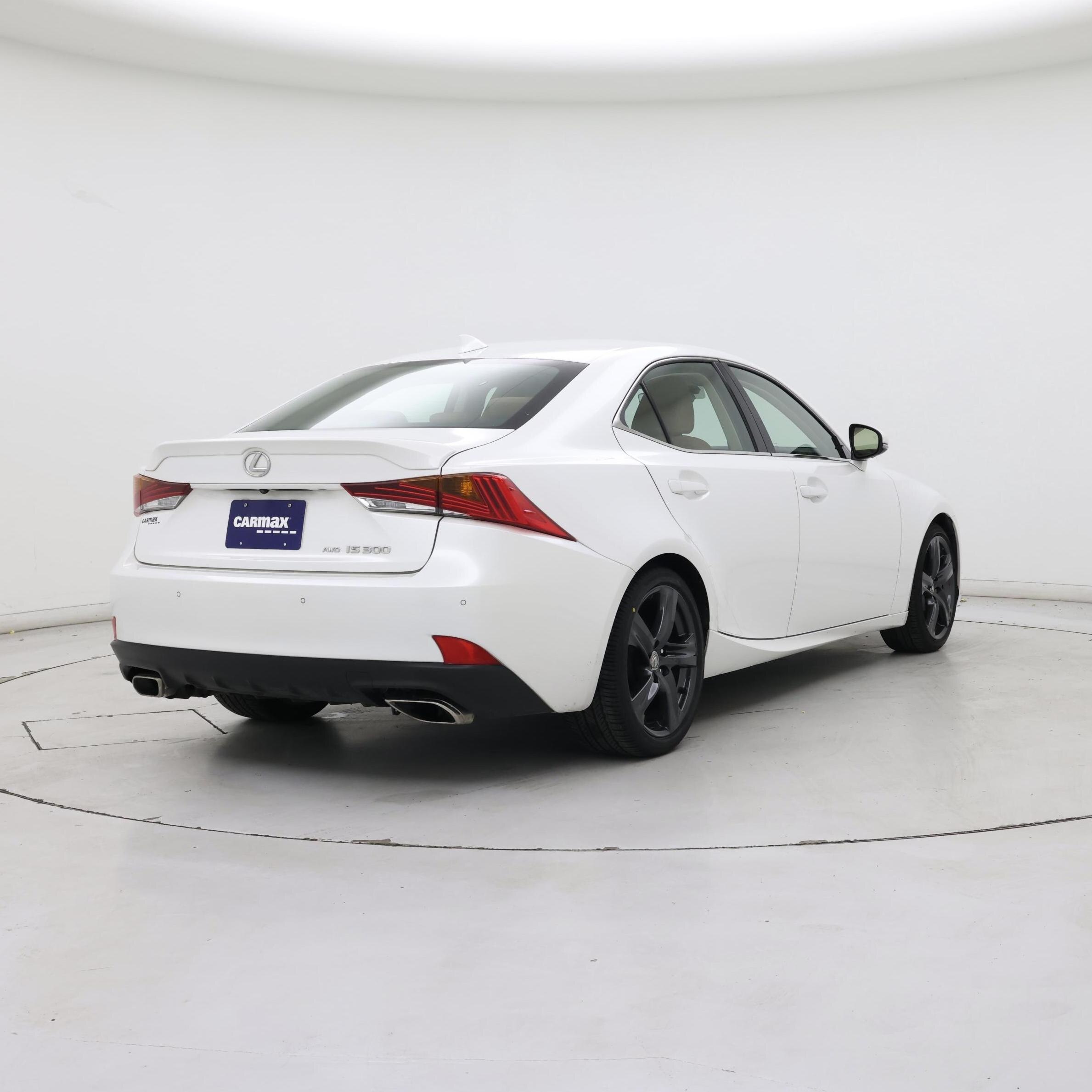 Thumbnail: 2020 Lexus IS - 8