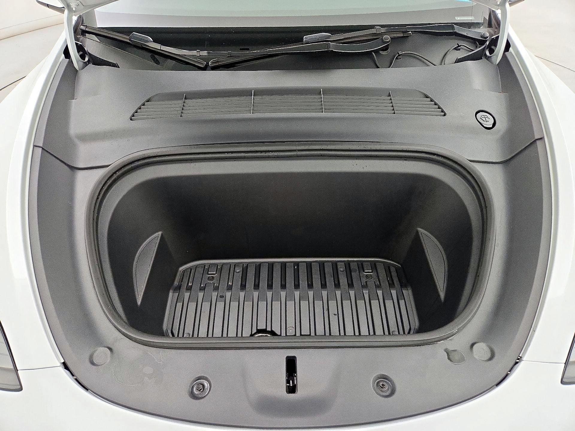 Thumbnail: 2023 Tesla Model Y - 20