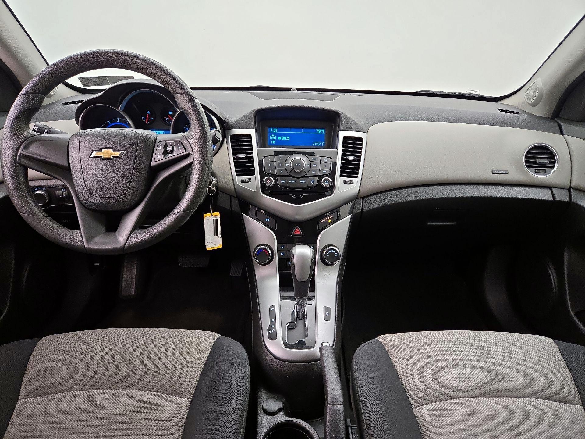 Thumbnail: 2016 Chevrolet Cruze - 9