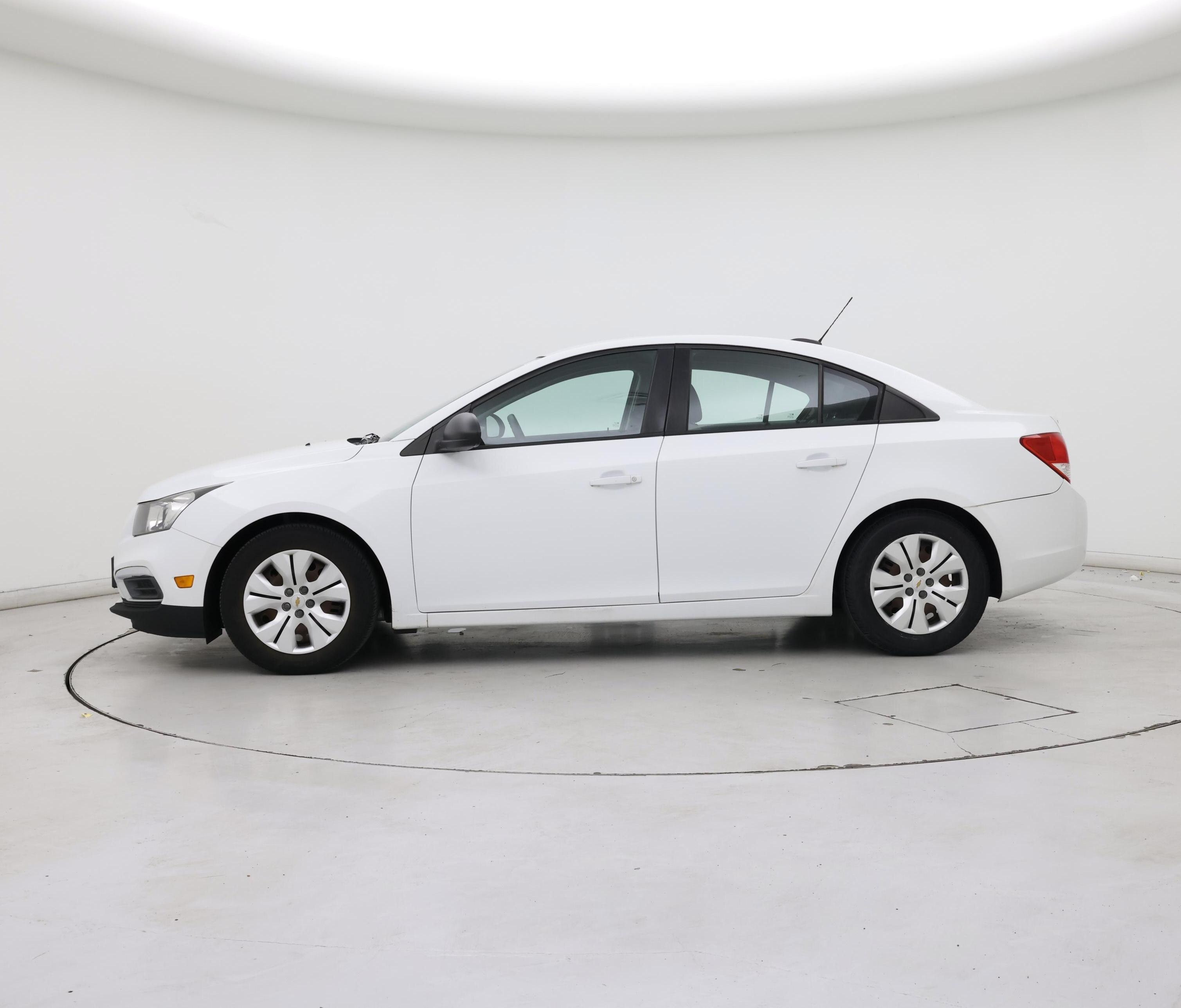 Thumbnail: 2016 Chevrolet Cruze - 3