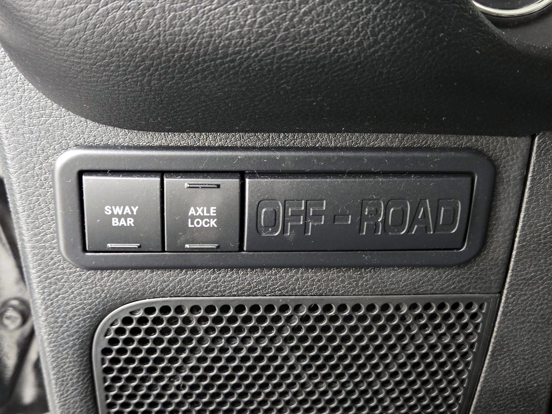 Thumbnail: 2018 Jeep Wrangler - 13