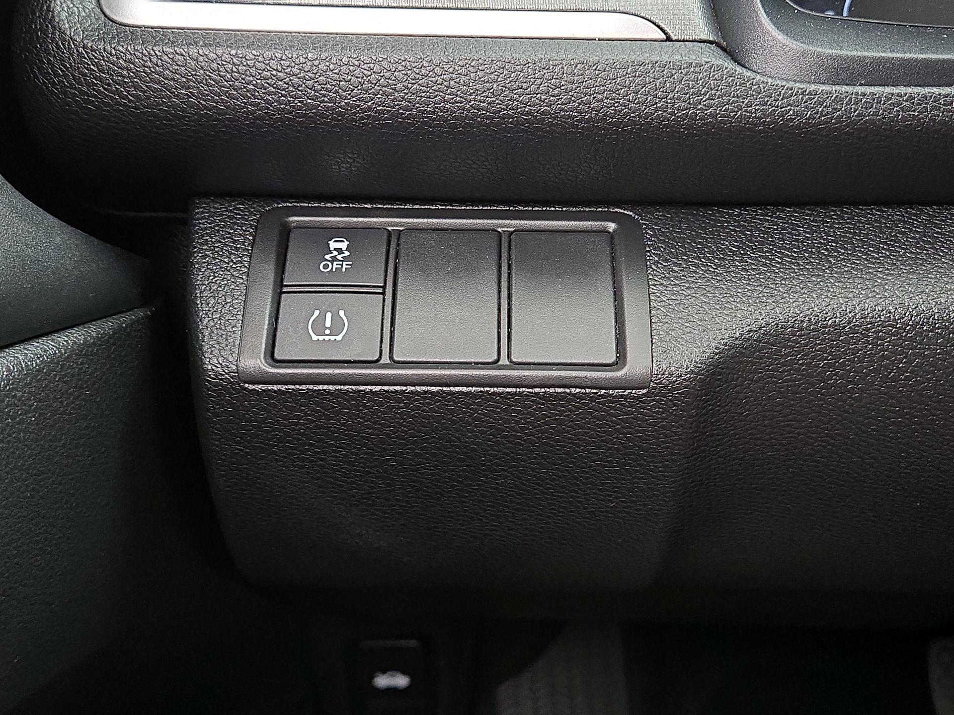 Thumbnail: 2018 Honda Civic - 13