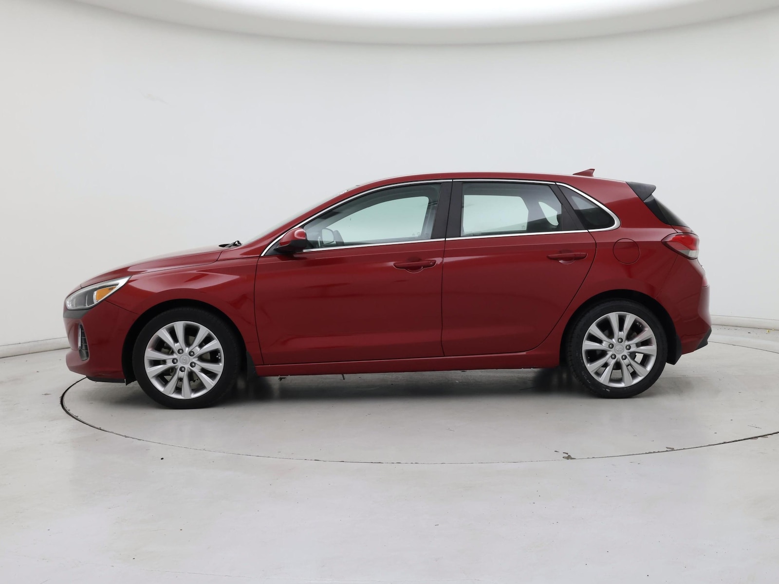 2019 Hyundai Elantra GT GT - Photo 4
