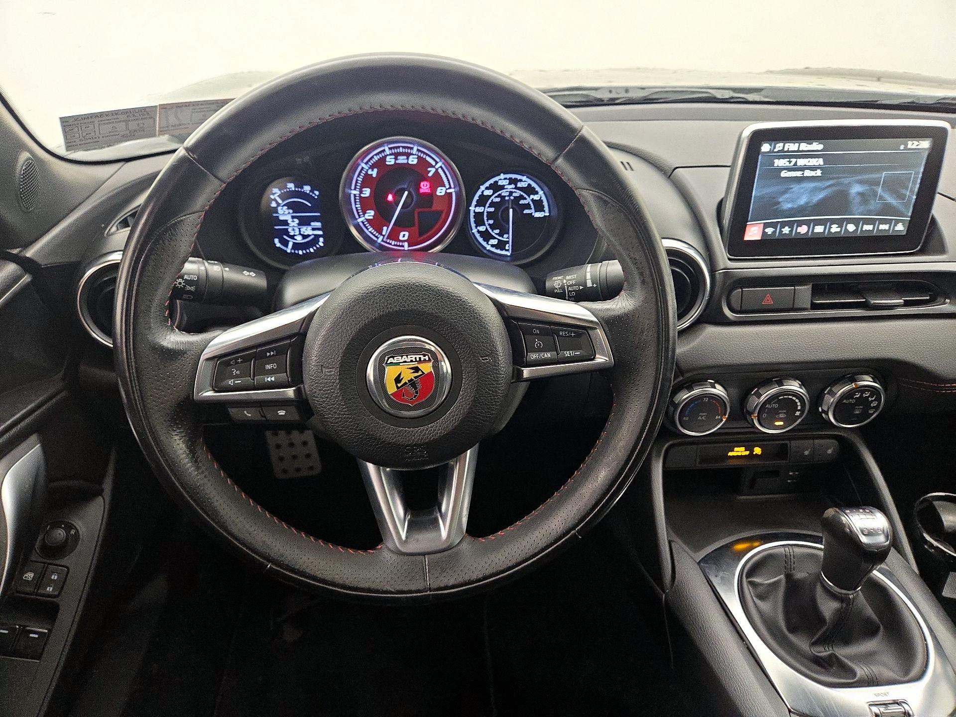 Thumbnail: 2019 Fiat 124 Spider - 10