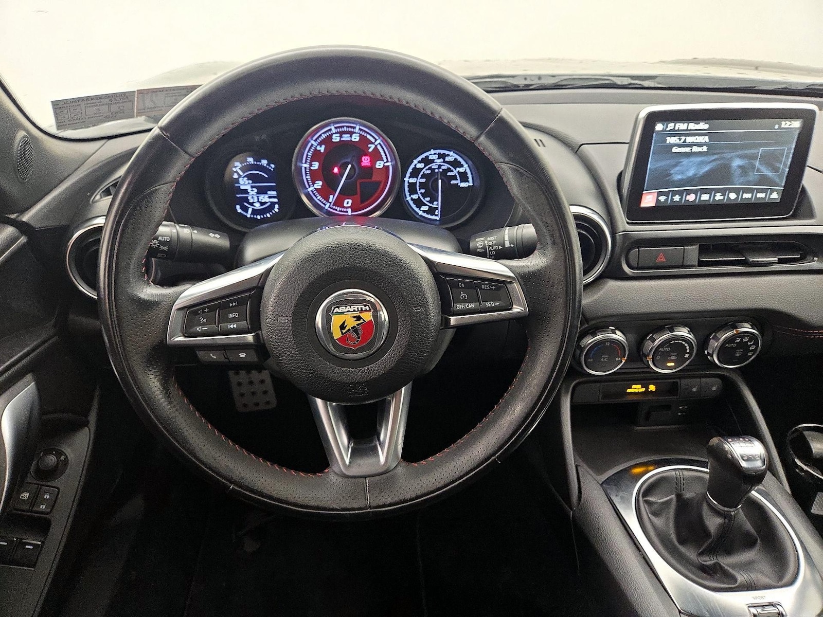 2019 FIAT 124 Spider Abarth - Photo 11