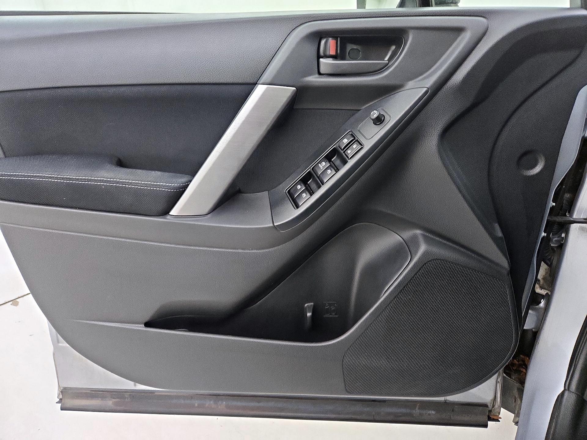 Thumbnail: 2015 Subaru Forester - 12