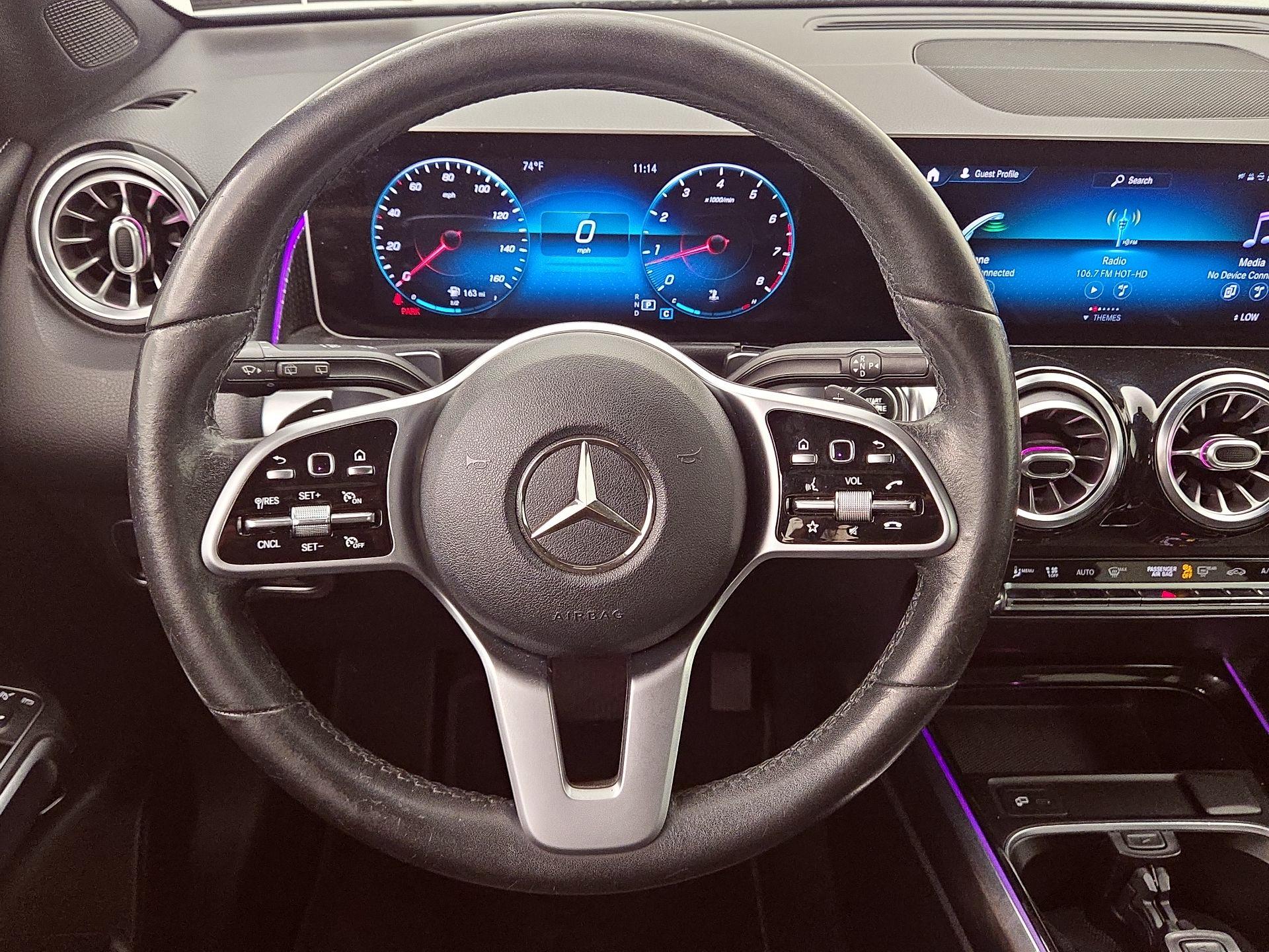 Thumbnail: 2020 Mercedes-Benz GLB - 10