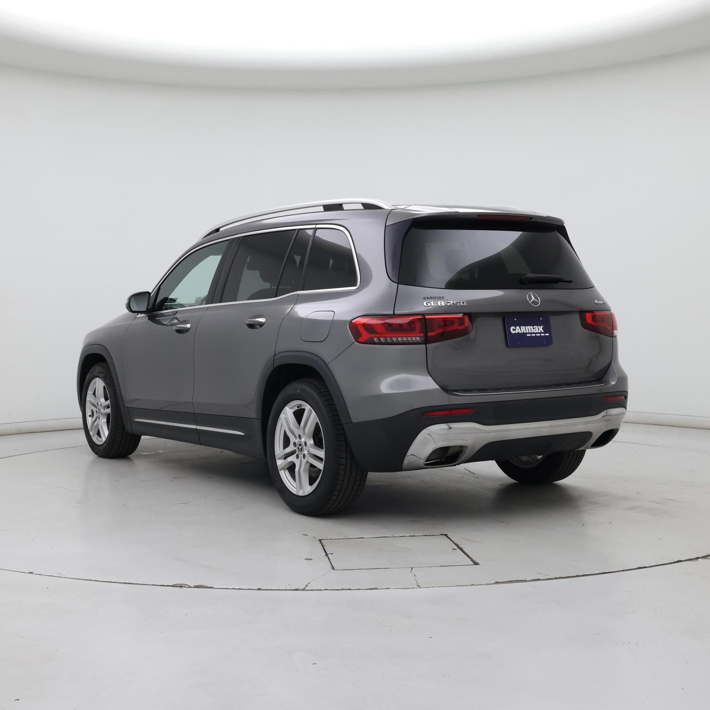 Thumbnail: 2020 Mercedes-Benz GLB - 2