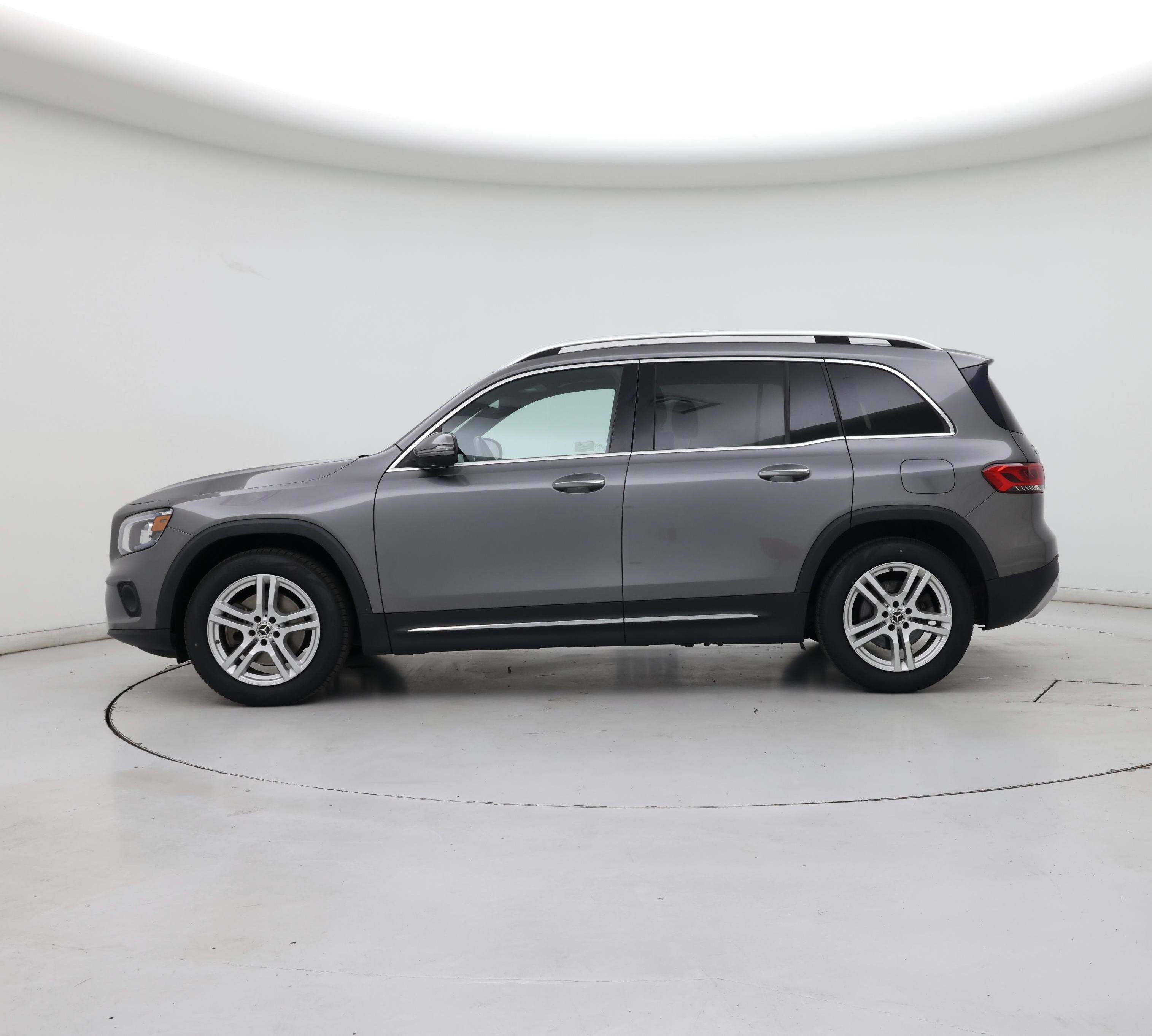 Thumbnail: 2020 Mercedes-Benz GLB - 3