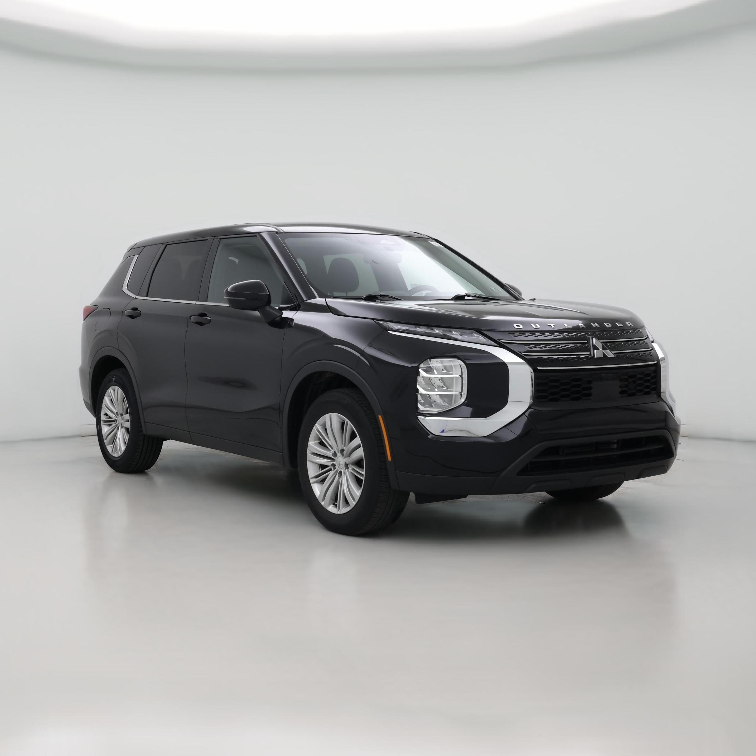 Thumbnail: 2023 Mitsubishi Outlander - 1