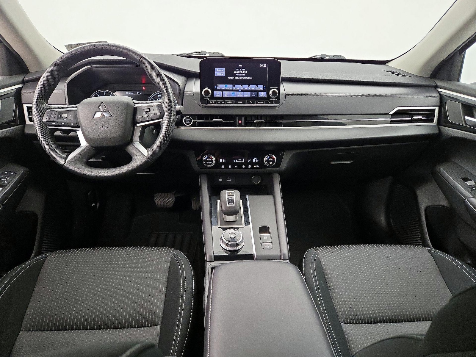 2023 Mitsubishi Outlander ES - Photo 10