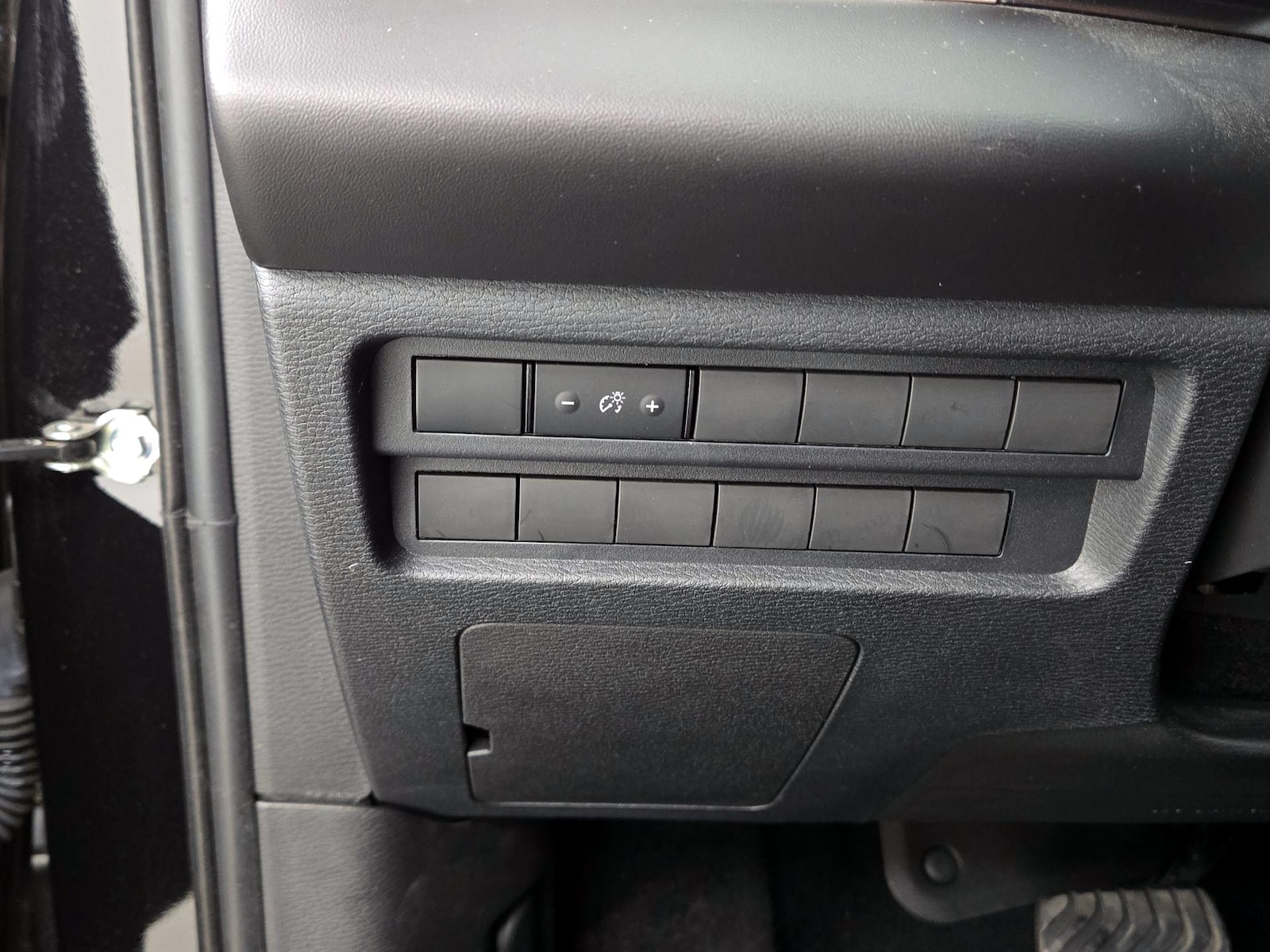 2023 Mitsubishi Outlander ES - Photo 14