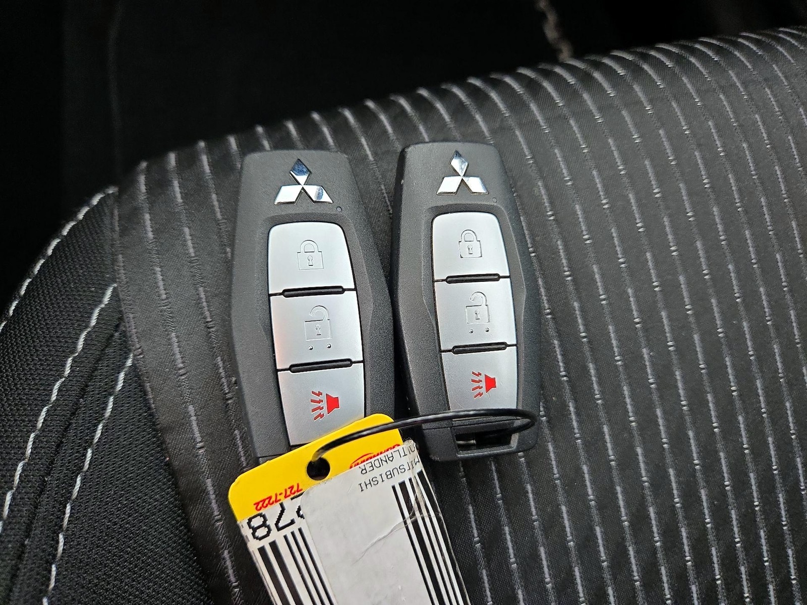 2023 Mitsubishi Outlander ES - Photo 23