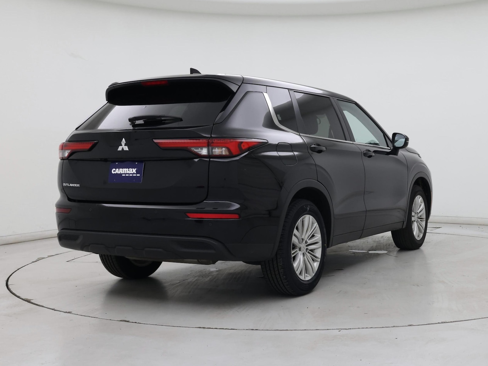 2023 Mitsubishi Outlander ES - Photo 9