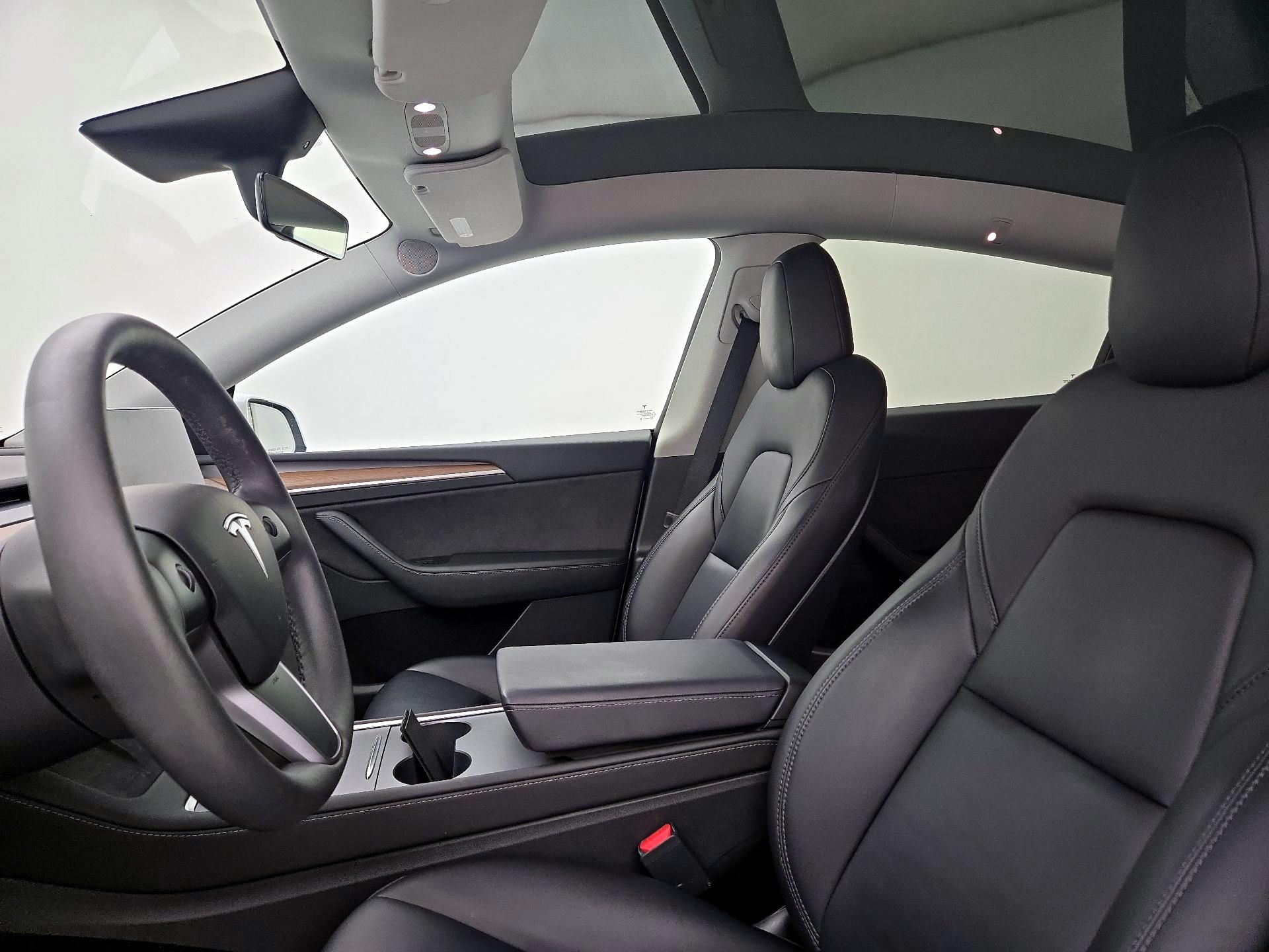 Thumbnail: 2023 Tesla Model Y - 18