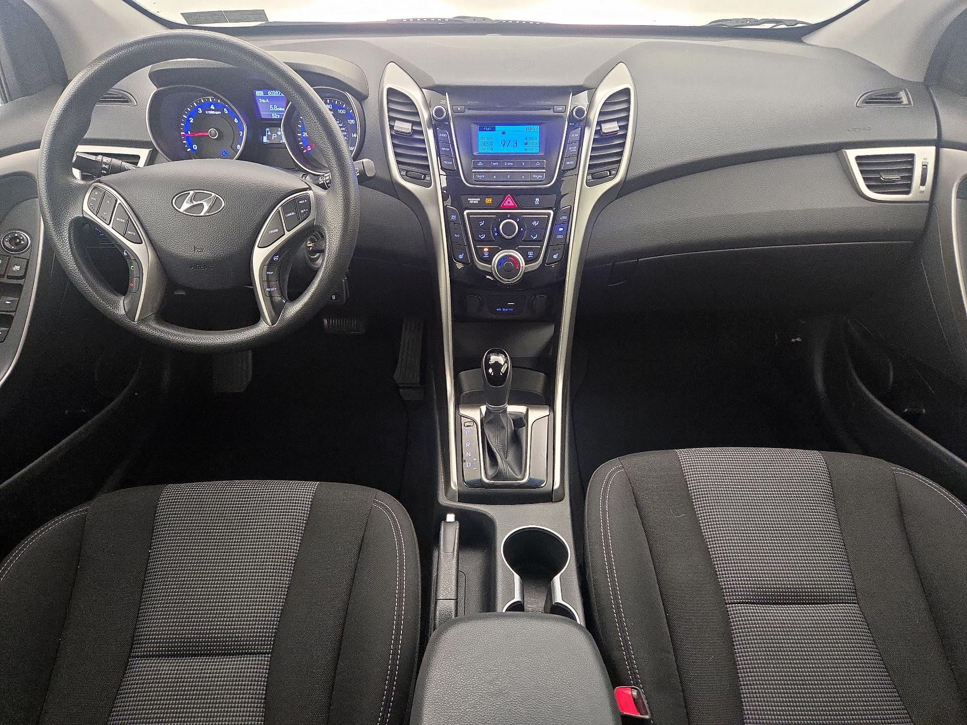 Thumbnail: 2016 Hyundai Elantra - 9