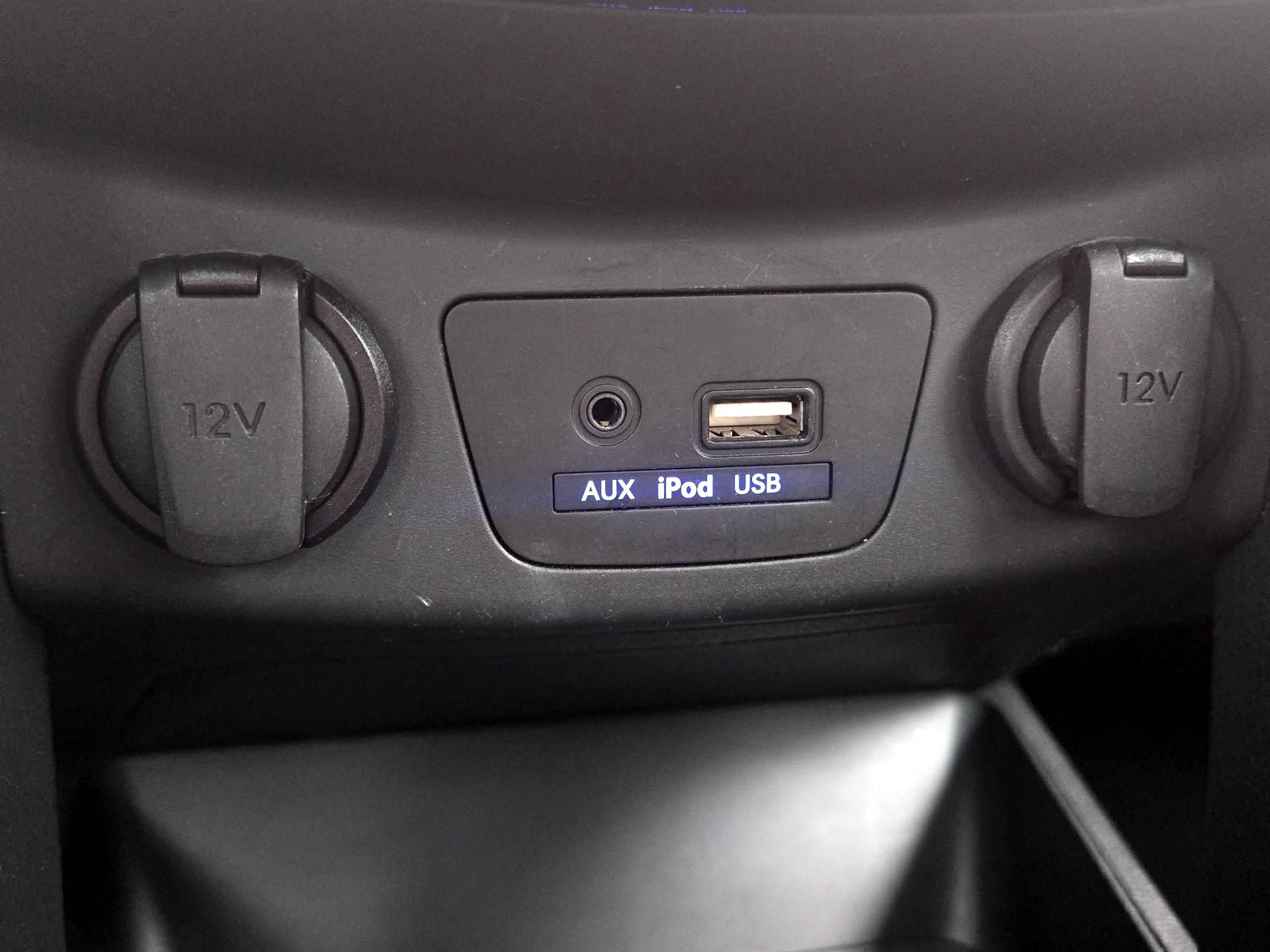 Thumbnail: 2016 Hyundai Elantra - 17