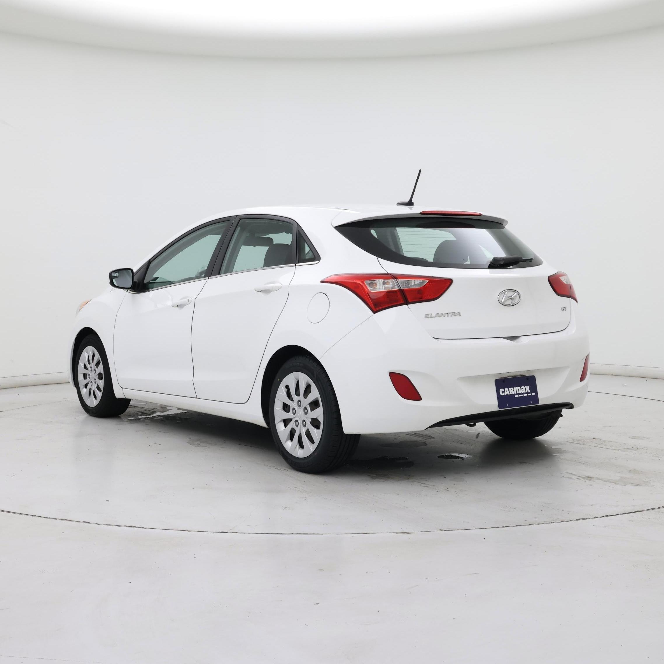 Thumbnail: 2016 Hyundai Elantra - 2