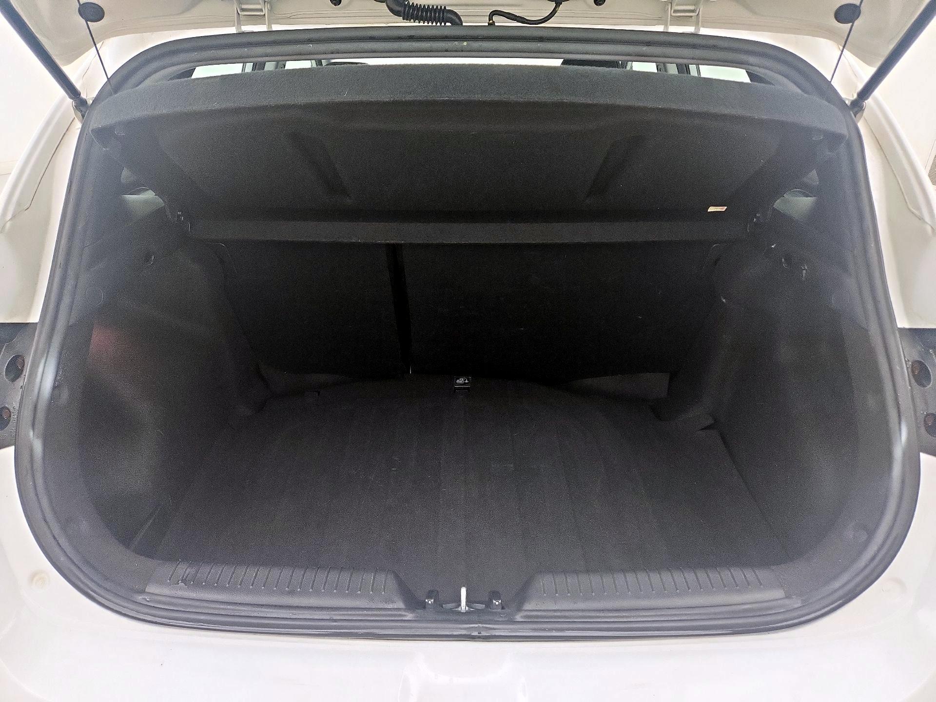 Thumbnail: 2016 Hyundai Elantra - 19