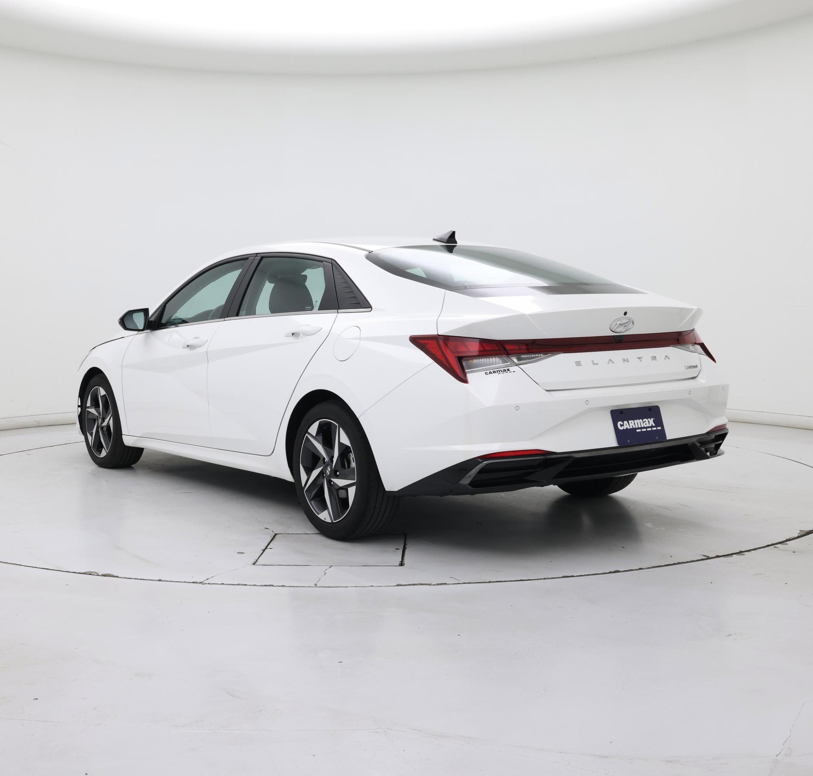 Thumbnail: 2023 Hyundai Elantra - 2